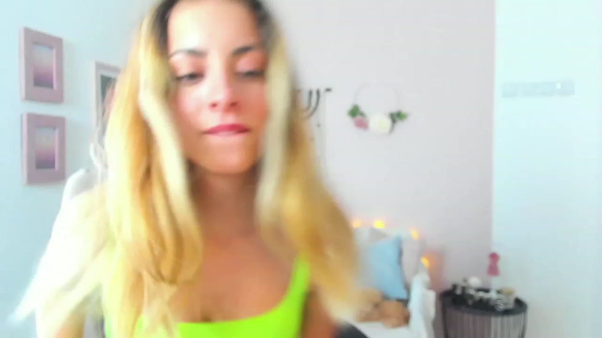 Gallery image thumbnail from Gia_Lopez18's myfreecams stream on, 04/28/2023, 12:59 image 20 of 20