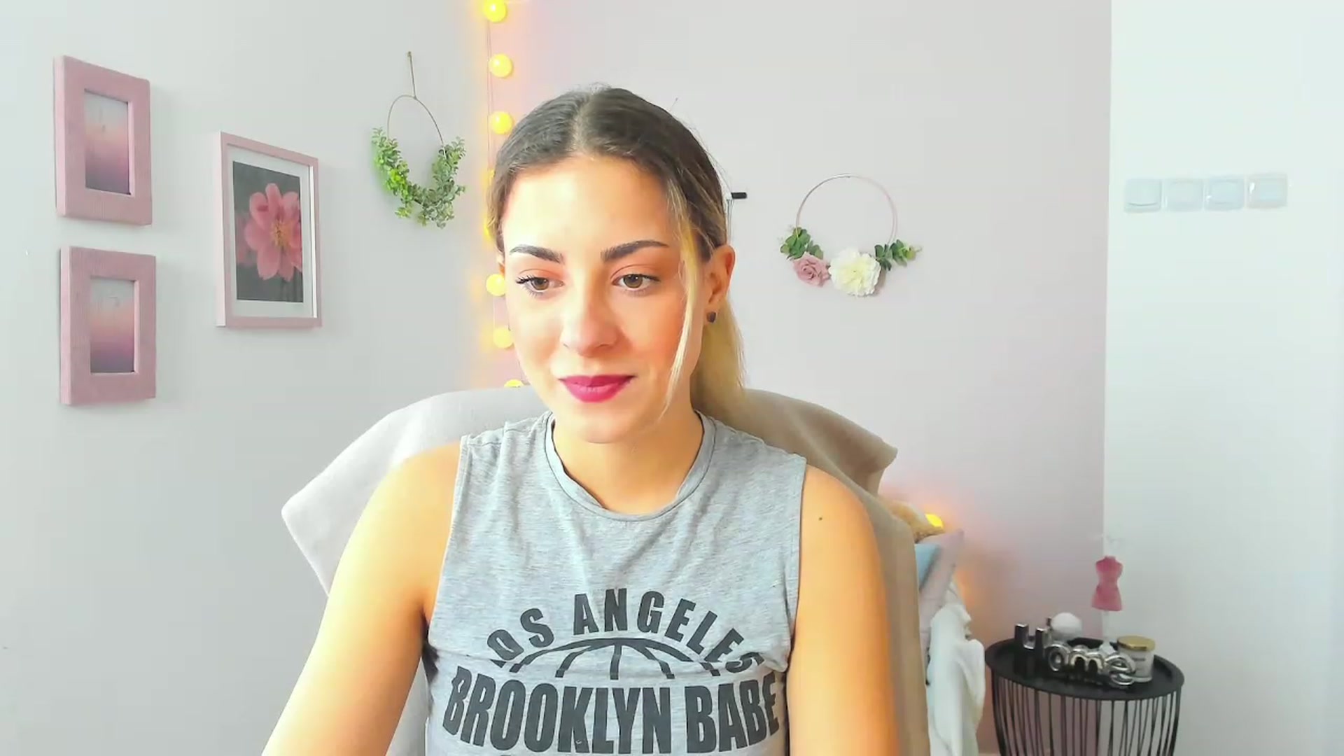 Gallery image thumbnail from Gia_Lopez18's myfreecams stream on, 04/30/2023, 08:51 image 10 of 20