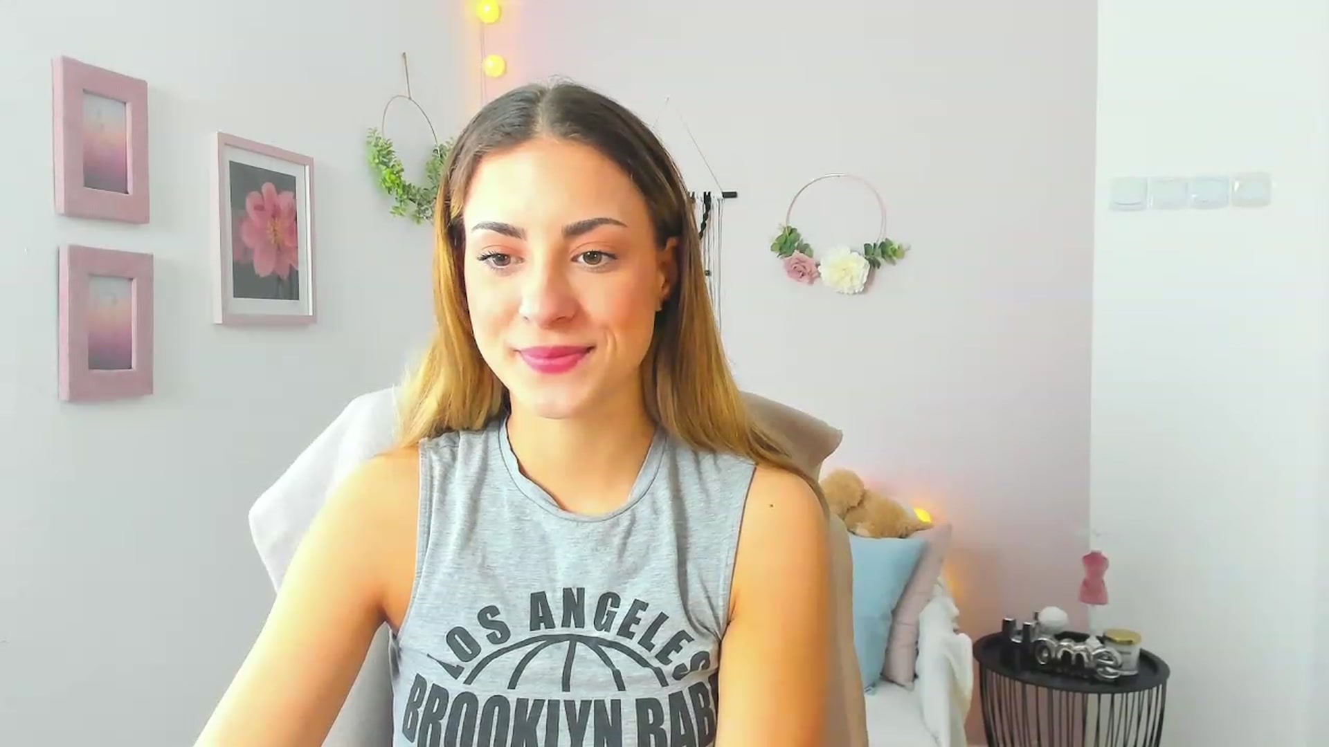 Gallery image thumbnail from Gia_Lopez18's myfreecams stream on, 04/30/2023, 08:51 image 18 of 20