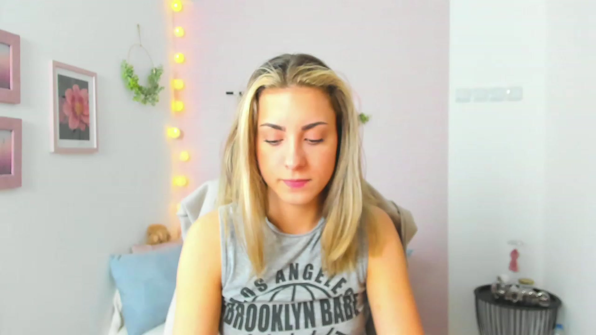 Gallery image thumbnail from Gia_Lopez18's myfreecams stream on, 05/09/2023, 11:38 image 3 of 20