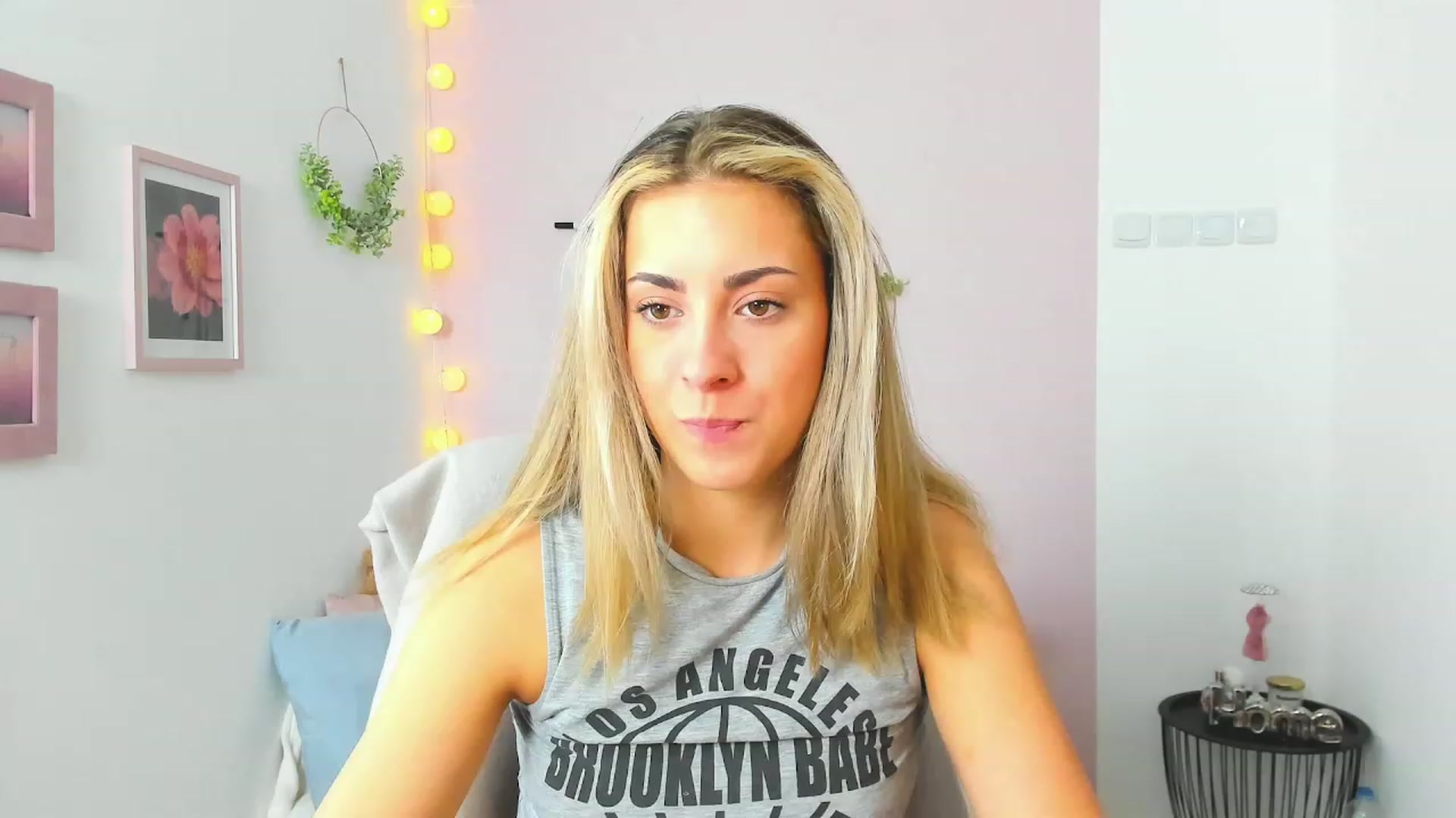 Gallery image thumbnail from Gia_Lopez18's myfreecams stream on, 05/09/2023, 11:38 image 5 of 20