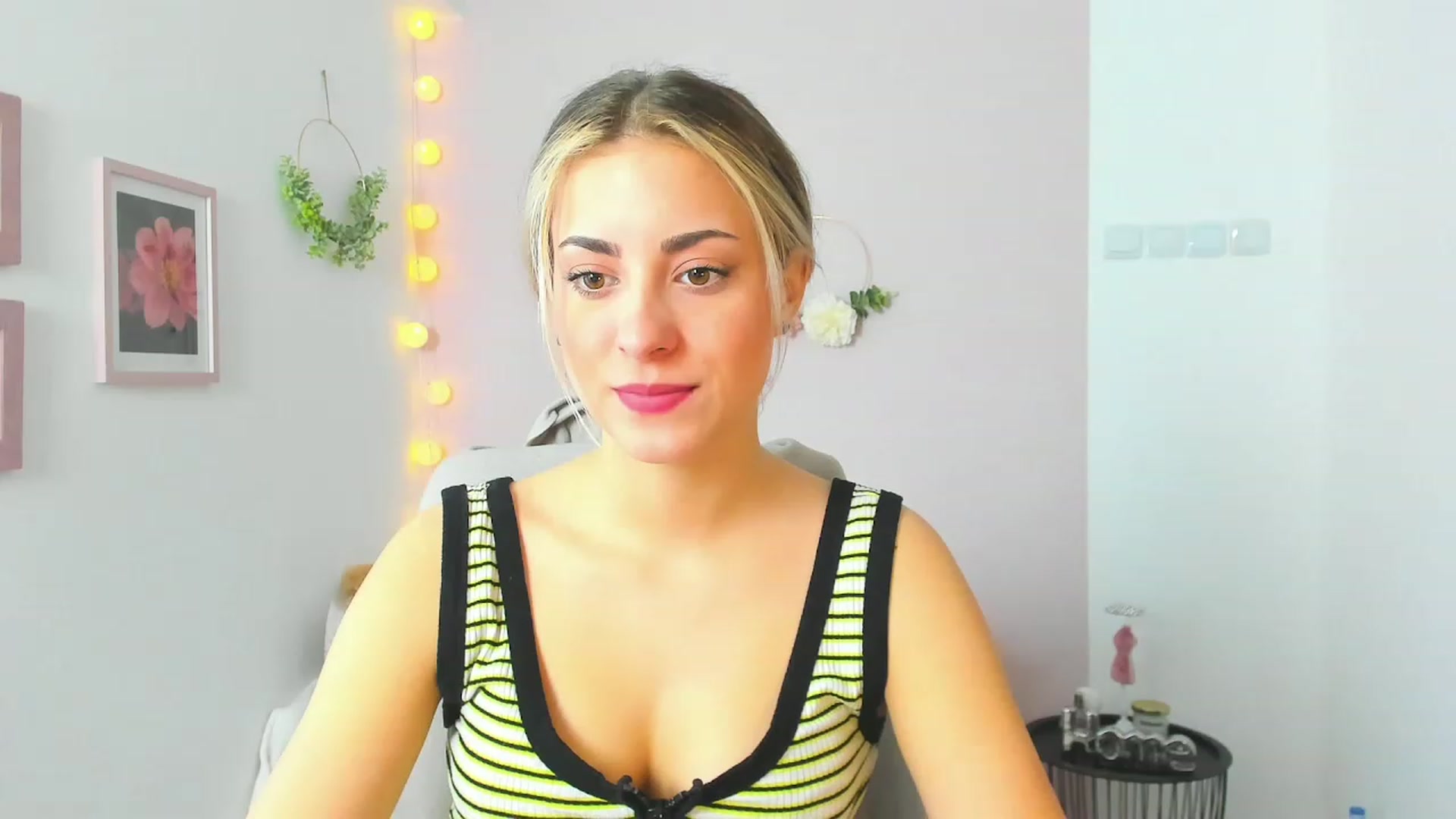 Gallery image thumbnail from Gia_Lopez18's myfreecams stream on, 05/11/2023, 09:53 image 5 of 20