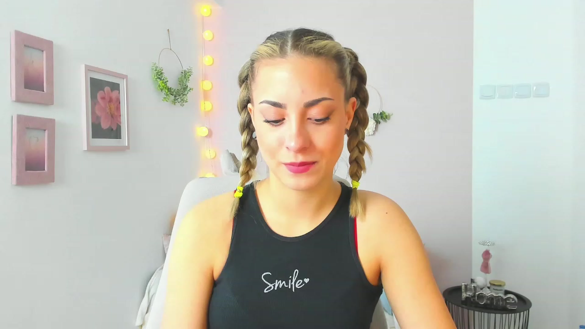 Gallery image thumbnail from Gia_Lopez18's myfreecams stream on, 05/14/2023, 08:33 image 8 of 20