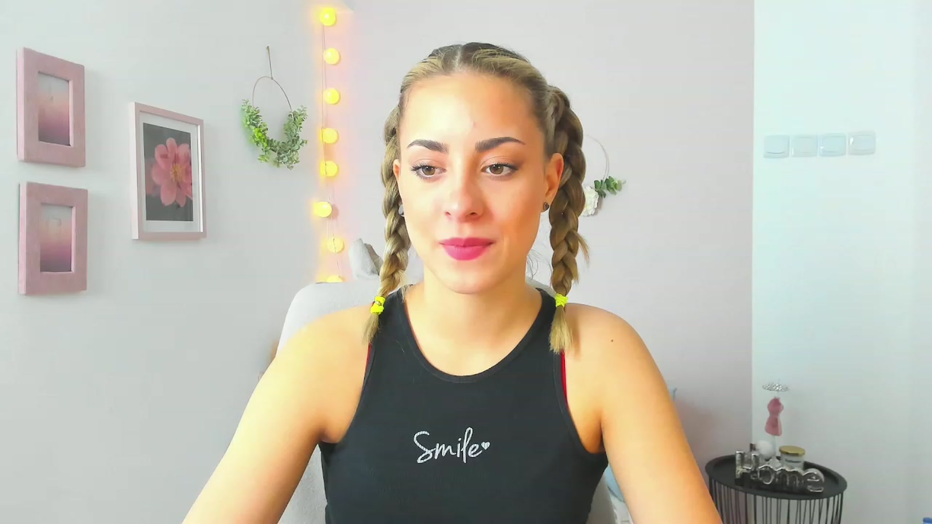 Gallery image thumbnail from Gia_Lopez18's myfreecams stream on, 05/14/2023, 08:33 image 6 of 20