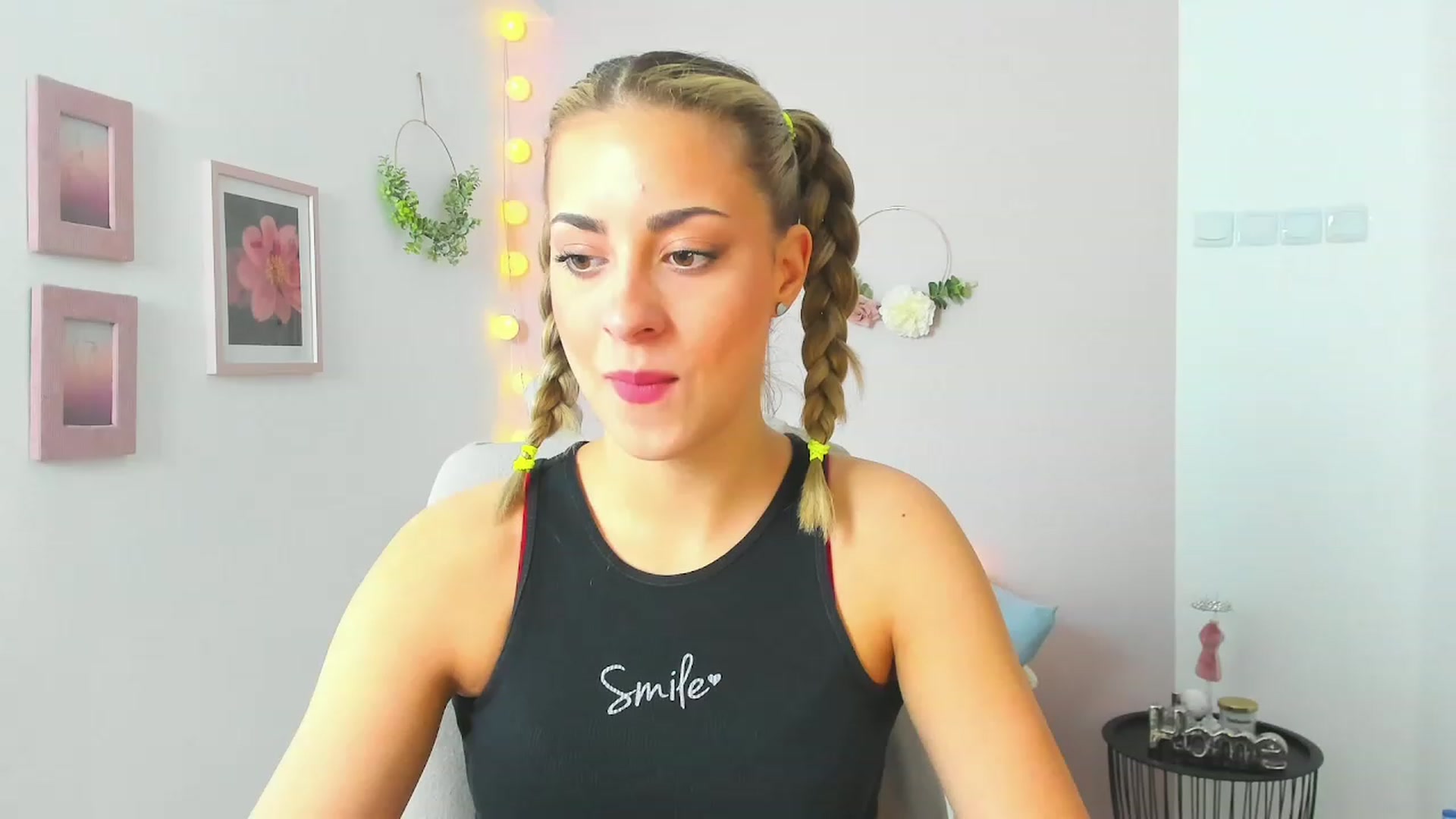 Gallery image thumbnail from Gia_Lopez18's myfreecams stream on, 05/14/2023, 08:33 image 3 of 20