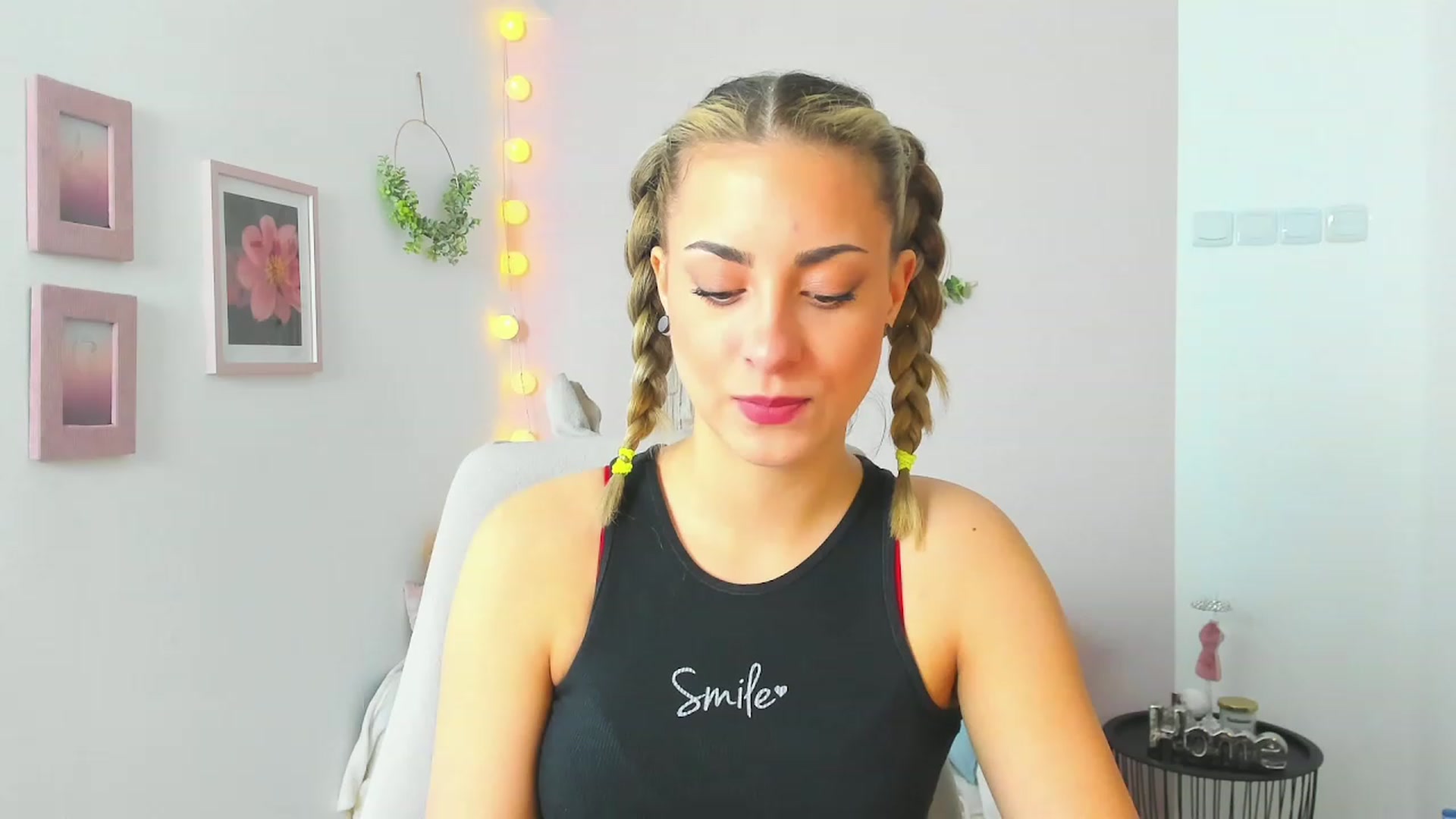 Gallery image thumbnail from Gia_Lopez18's myfreecams stream on, 05/14/2023, 08:33 image 11 of 20