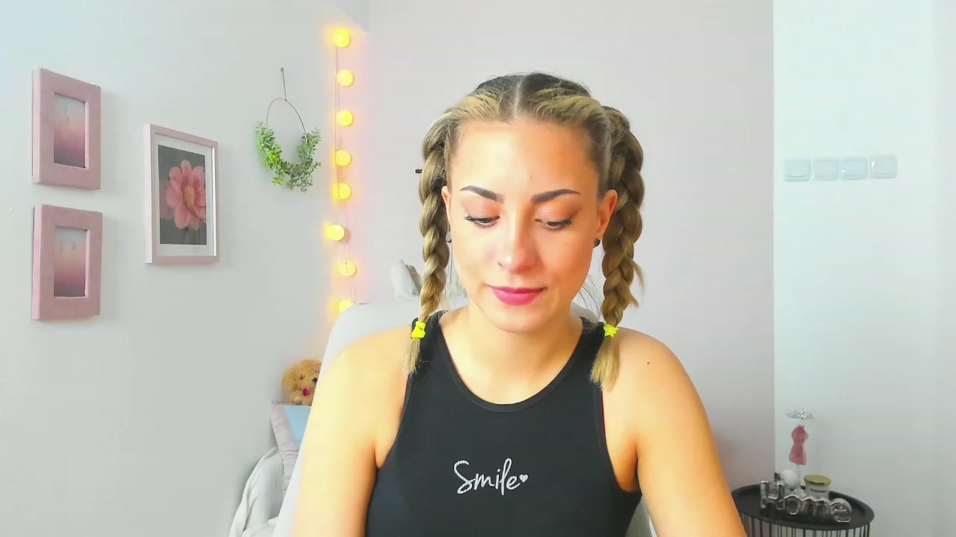 Gallery image thumbnail from Gia_Lopez18's myfreecams stream on, 05/14/2023, 09:48 image 2 of 20
