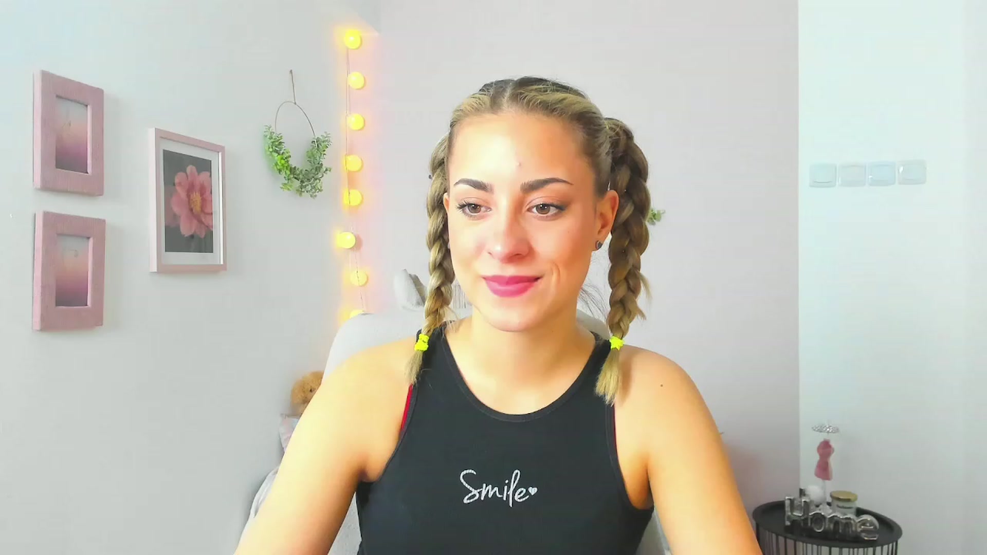 Gallery image thumbnail from Gia_Lopez18's myfreecams stream on, 05/14/2023, 09:48 image 1 of 20