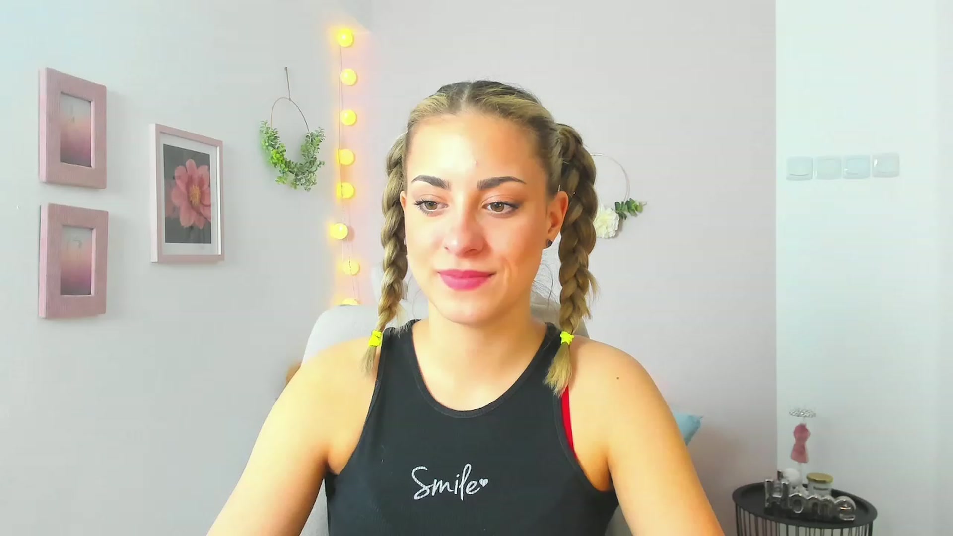 Gallery image thumbnail from Gia_Lopez18's myfreecams stream on, 05/14/2023, 11:17 image 4 of 20