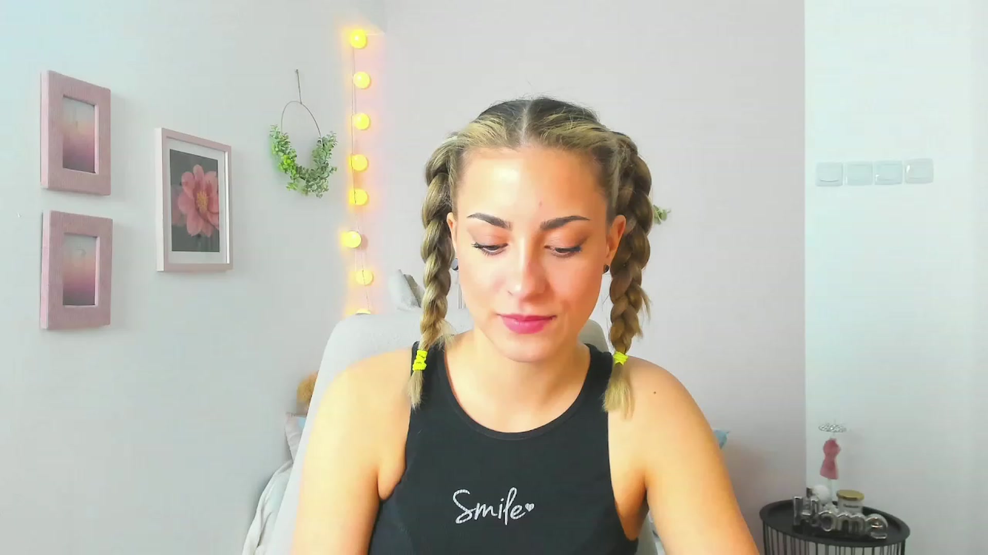 Gallery image thumbnail from Gia_Lopez18's myfreecams stream on, 05/14/2023, 12:11 image 3 of 20