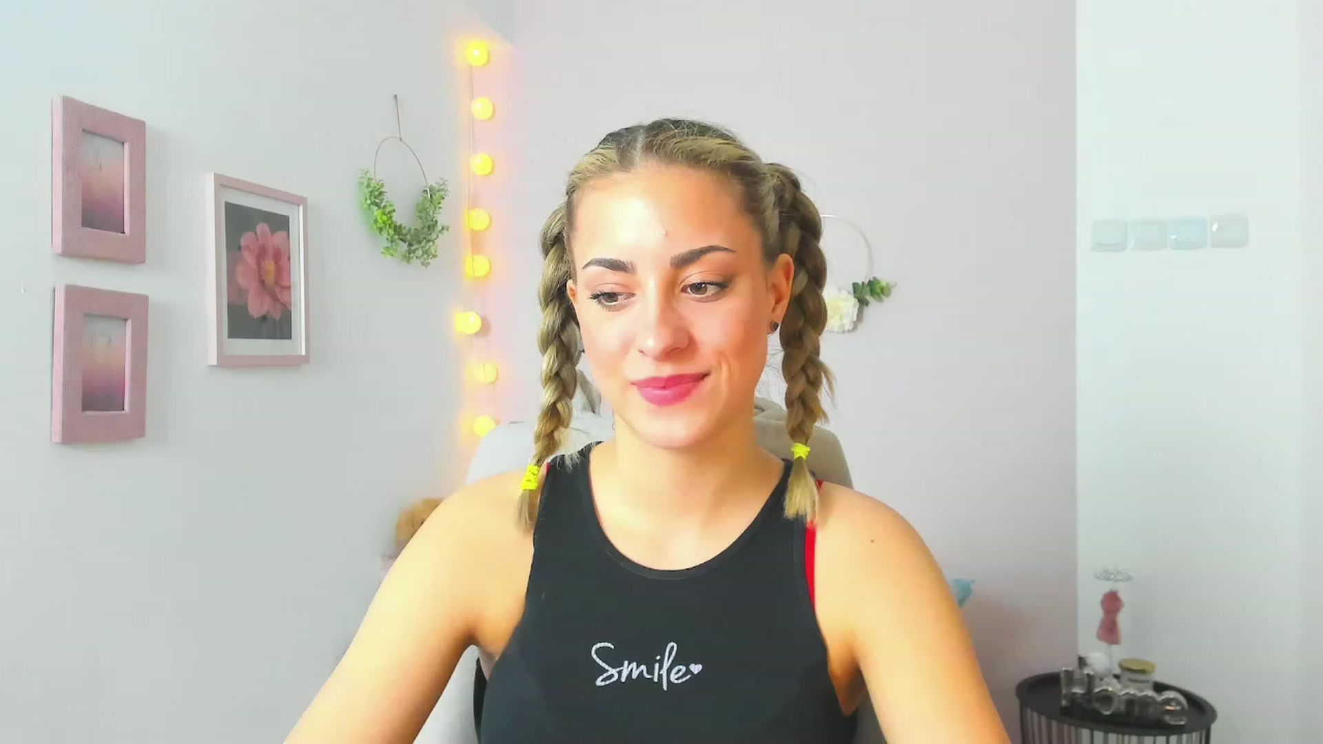 Gallery image thumbnail from Gia_Lopez18's myfreecams stream on, 05/14/2023, 12:11 image 18 of 20