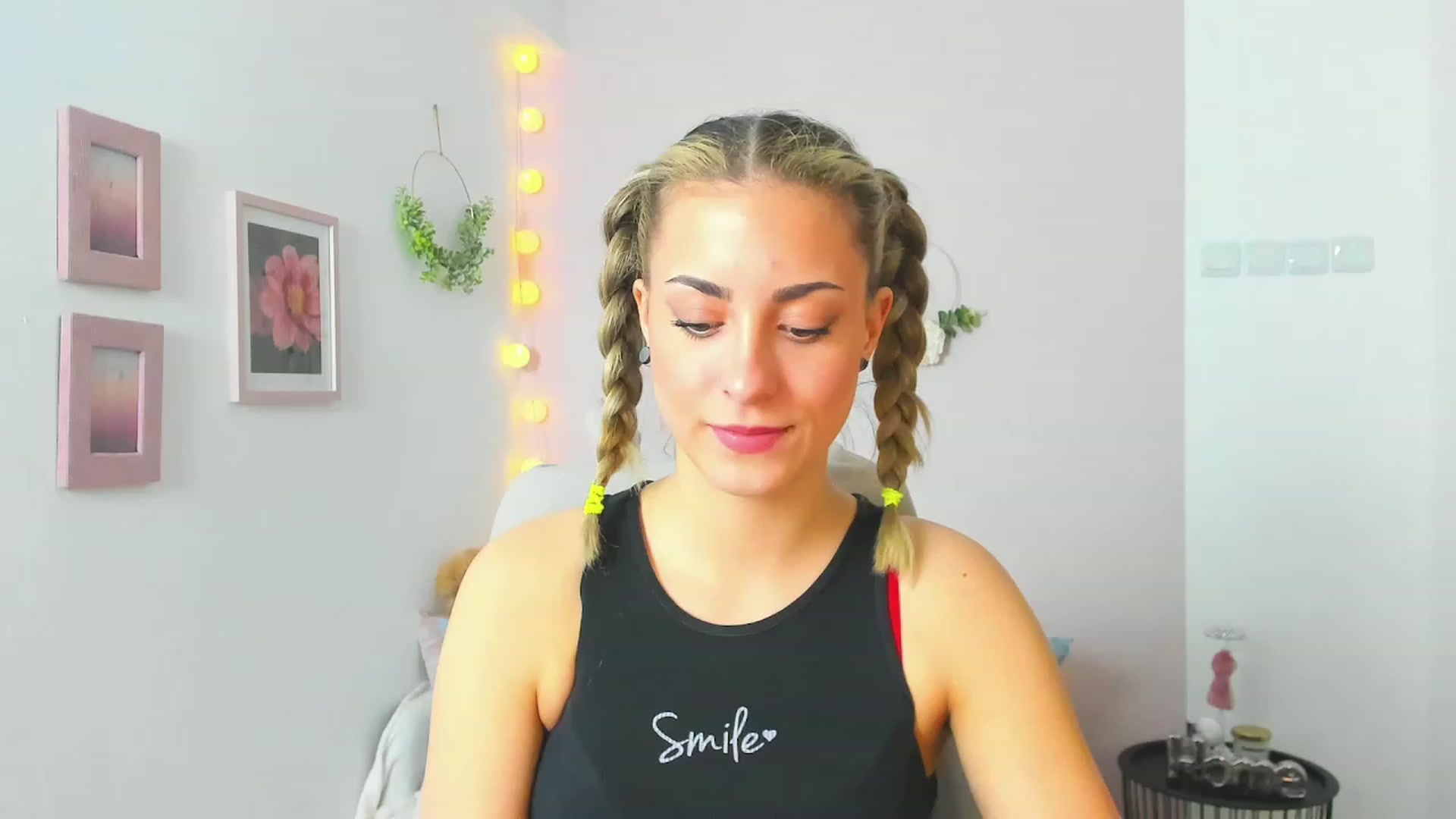 Gallery image thumbnail from Gia_Lopez18's myfreecams stream on, 05/14/2023, 12:11 image 13 of 20