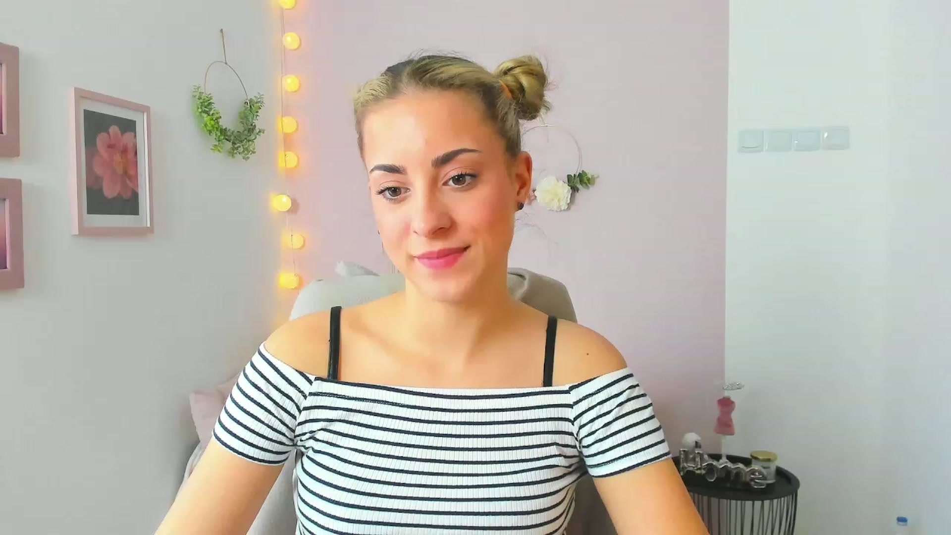 Gallery image thumbnail from Gia_Lopez18's myfreecams stream on, 05/15/2023, 13:08 image 20 of 20