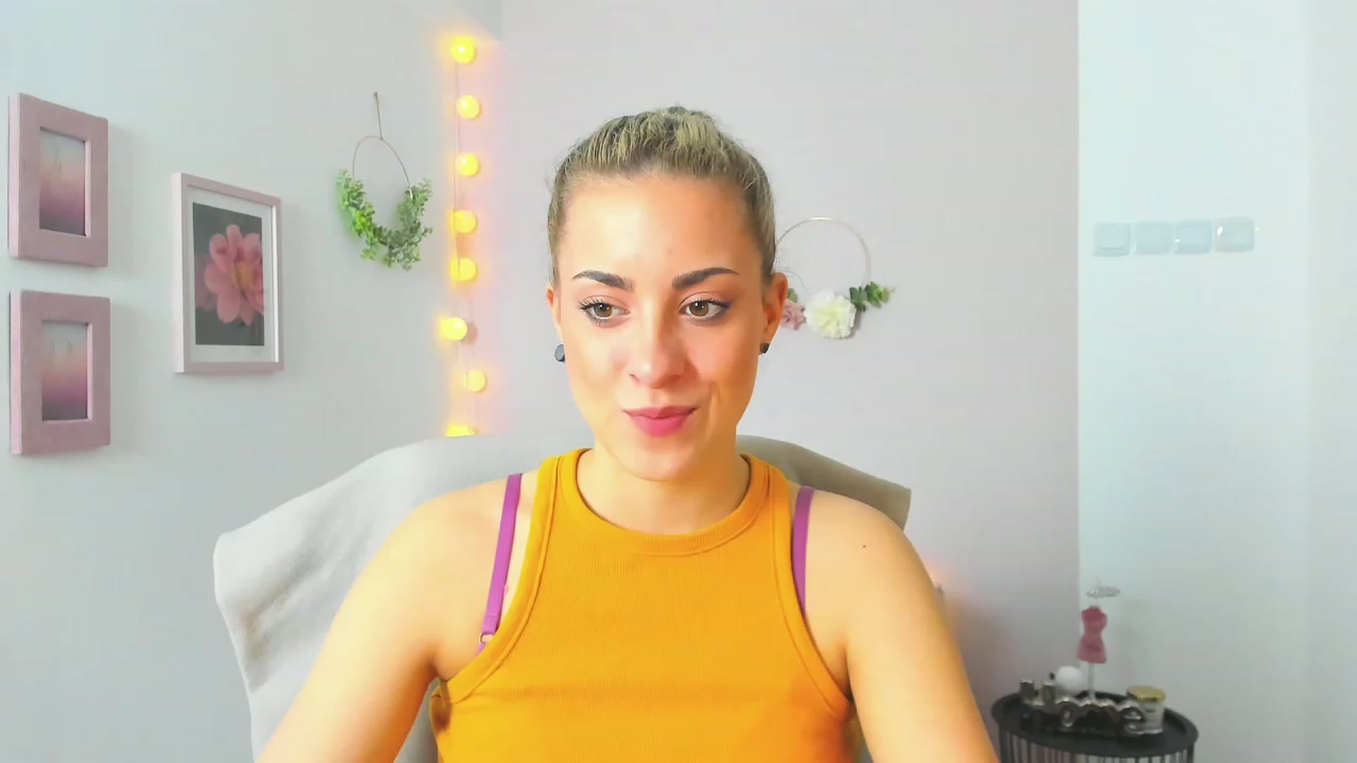 Gallery image thumbnail from Gia_Lopez18's myfreecams stream on, 05/16/2023, 09:37 image 20 of 20