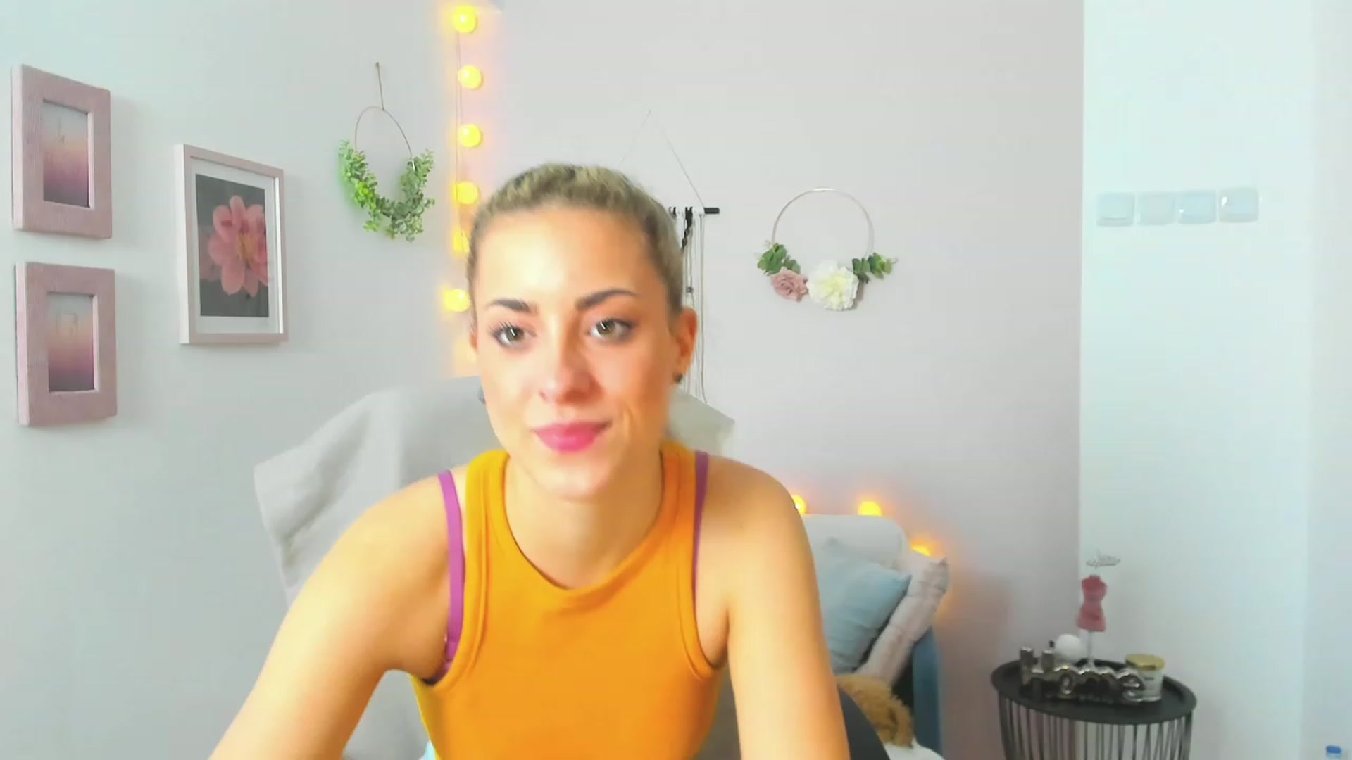 Gallery image thumbnail from Gia_Lopez18's myfreecams stream on, 05/16/2023, 10:22 image 1 of 20