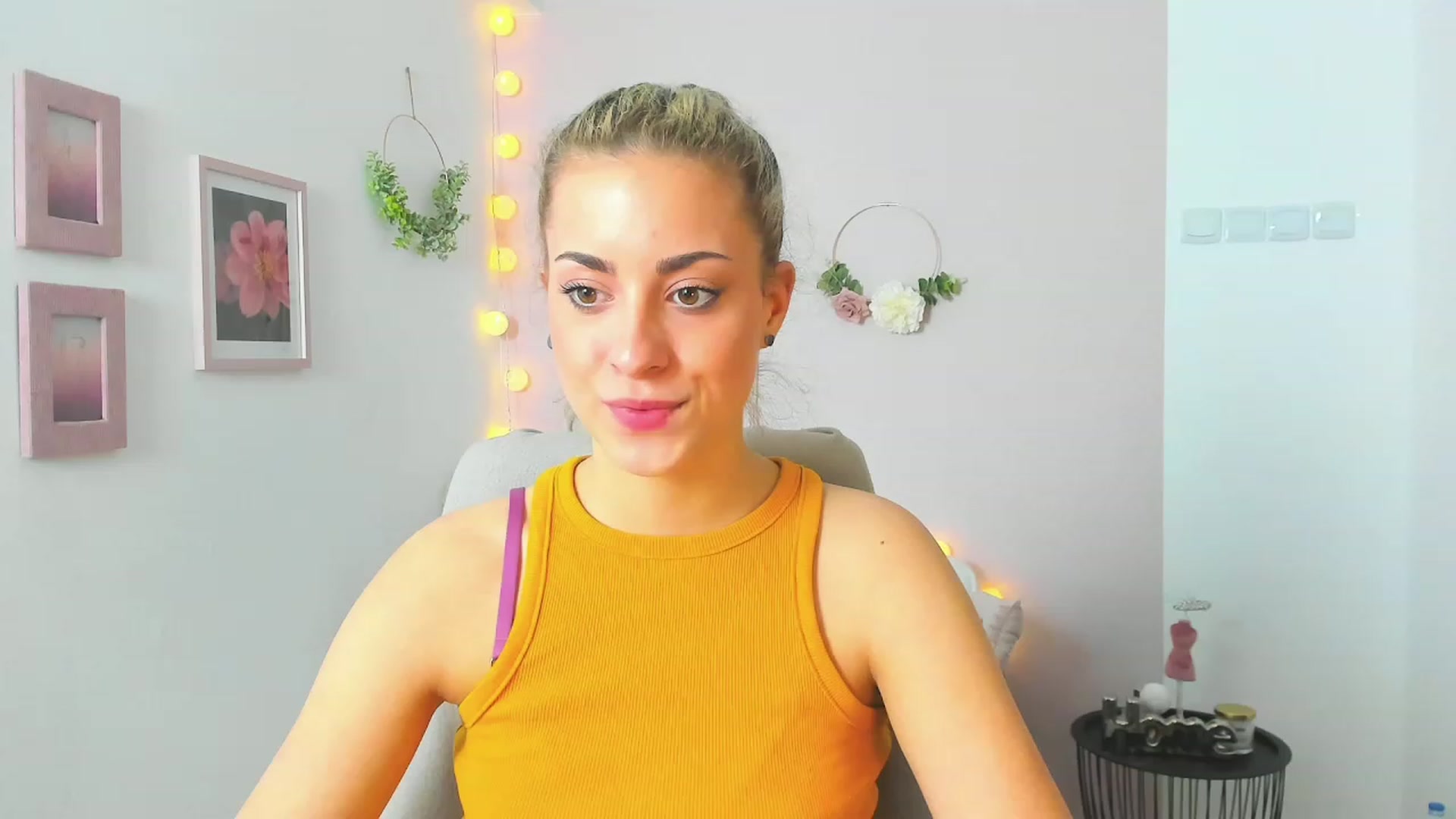 Gallery image thumbnail from Gia_Lopez18's myfreecams stream on, 05/16/2023, 12:52 image 13 of 20