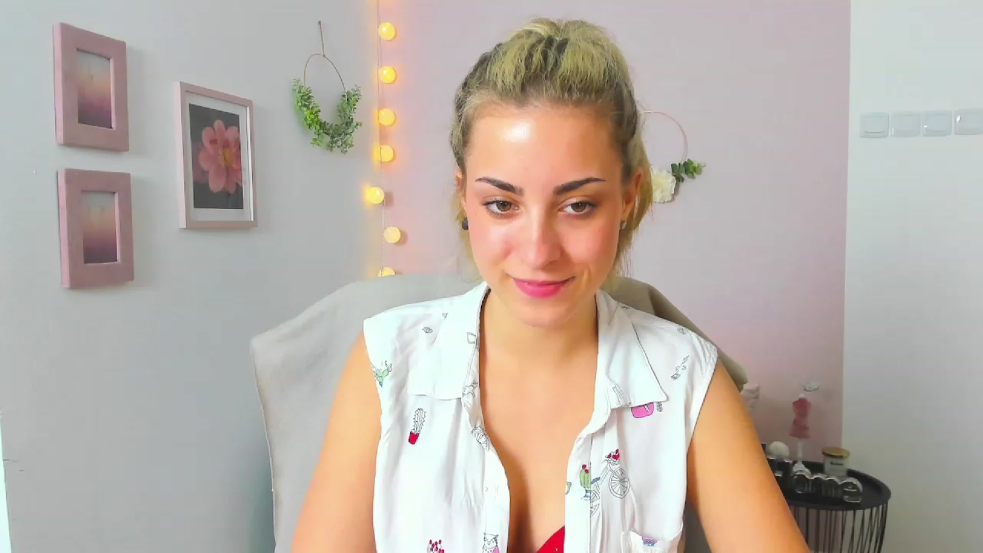 Gallery image thumbnail from Gia_Lopez18's myfreecams stream on, 05/23/2023, 18:02 image 6 of 20