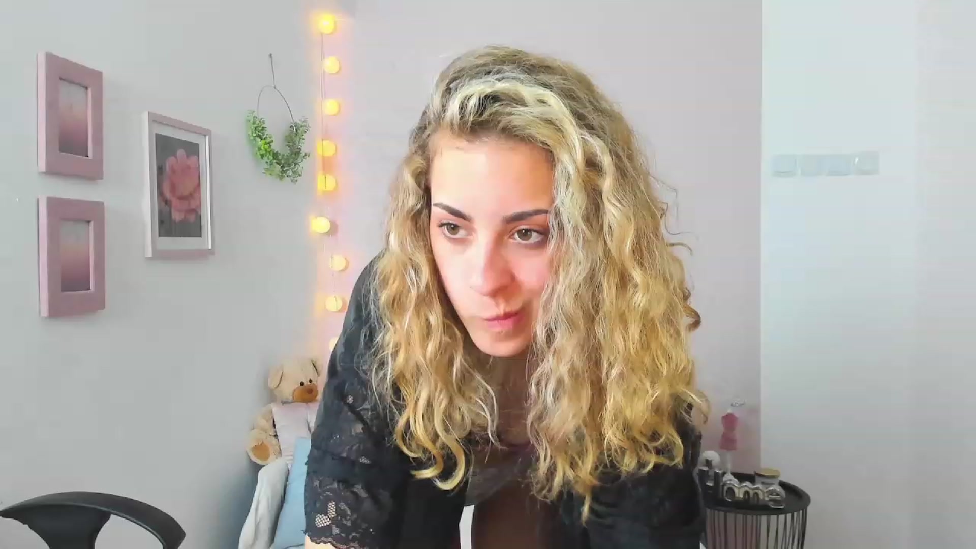Gallery image thumbnail from Gia_Lopez18's myfreecams stream on, 05/26/2023, 16:58 image 20 of 20