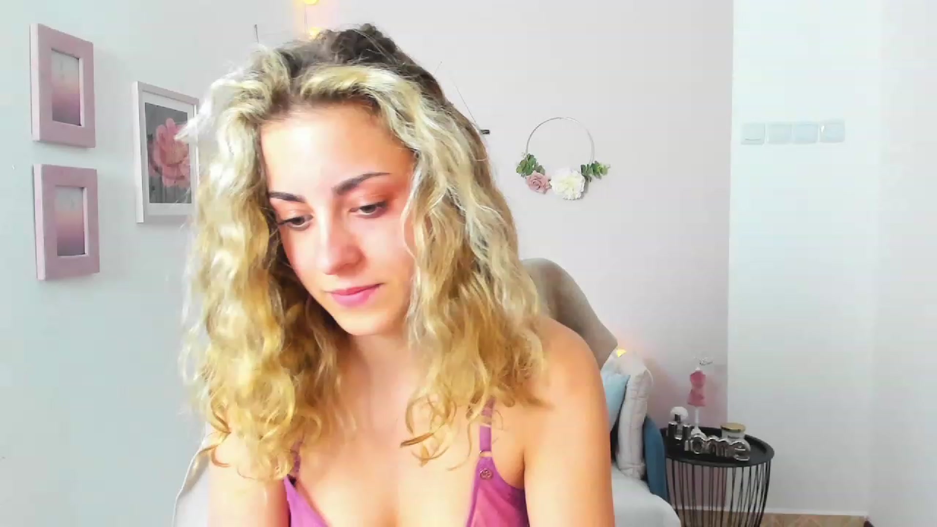 Gallery image thumbnail from Gia_Lopez18's myfreecams stream on, 05/26/2023, 17:48 image 20 of 20