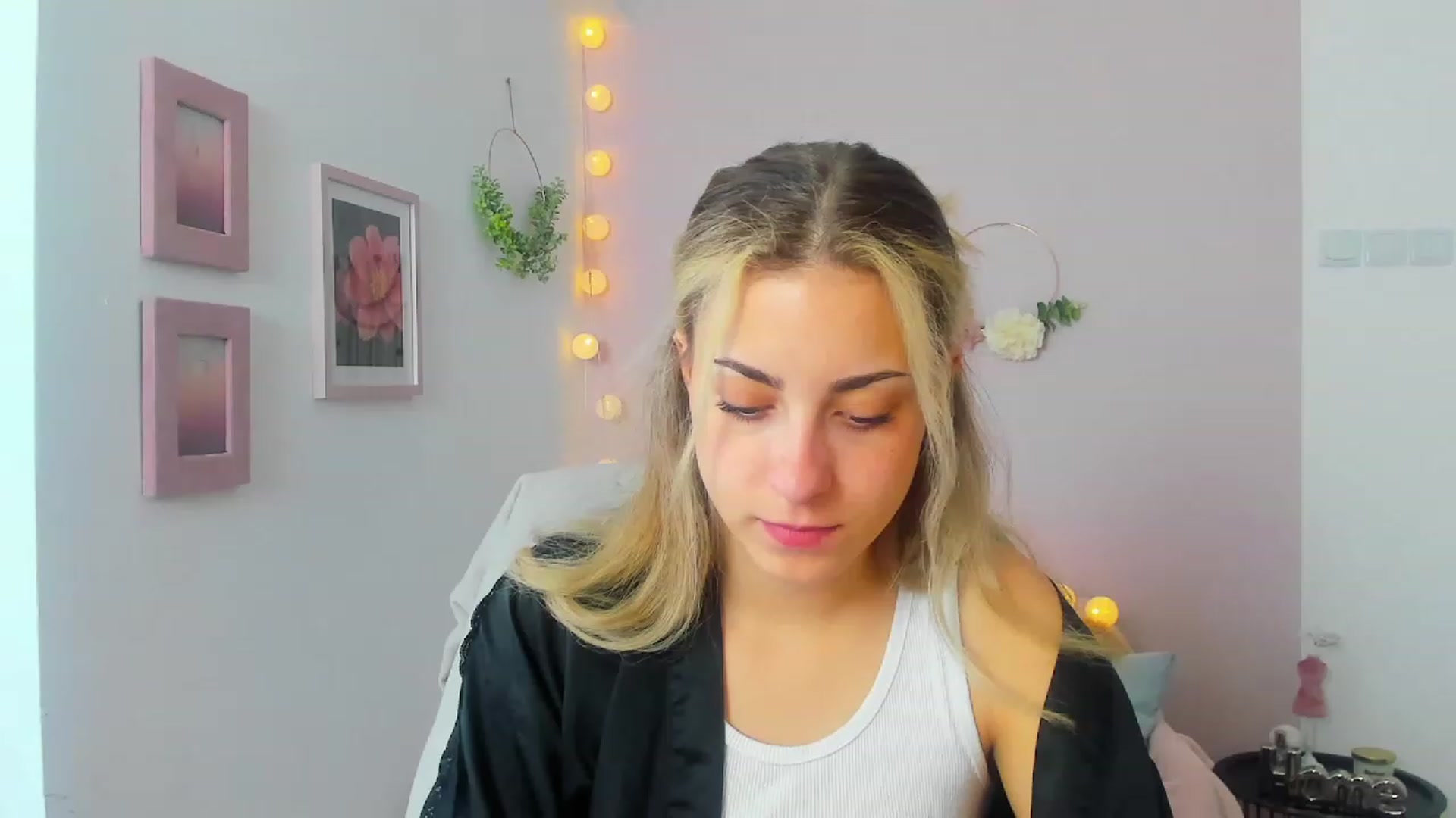 Gallery image thumbnail from Gia_Lopez18's myfreecams stream on, 05/29/2023, 15:15 image 3 of 20