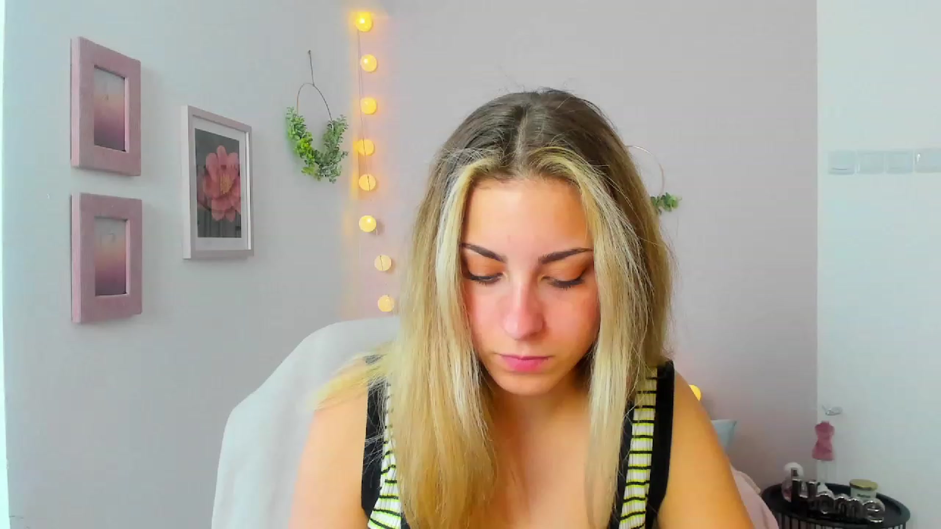 Gallery image thumbnail from Gia_Lopez18's myfreecams stream on, 05/31/2023, 14:46 image 16 of 20