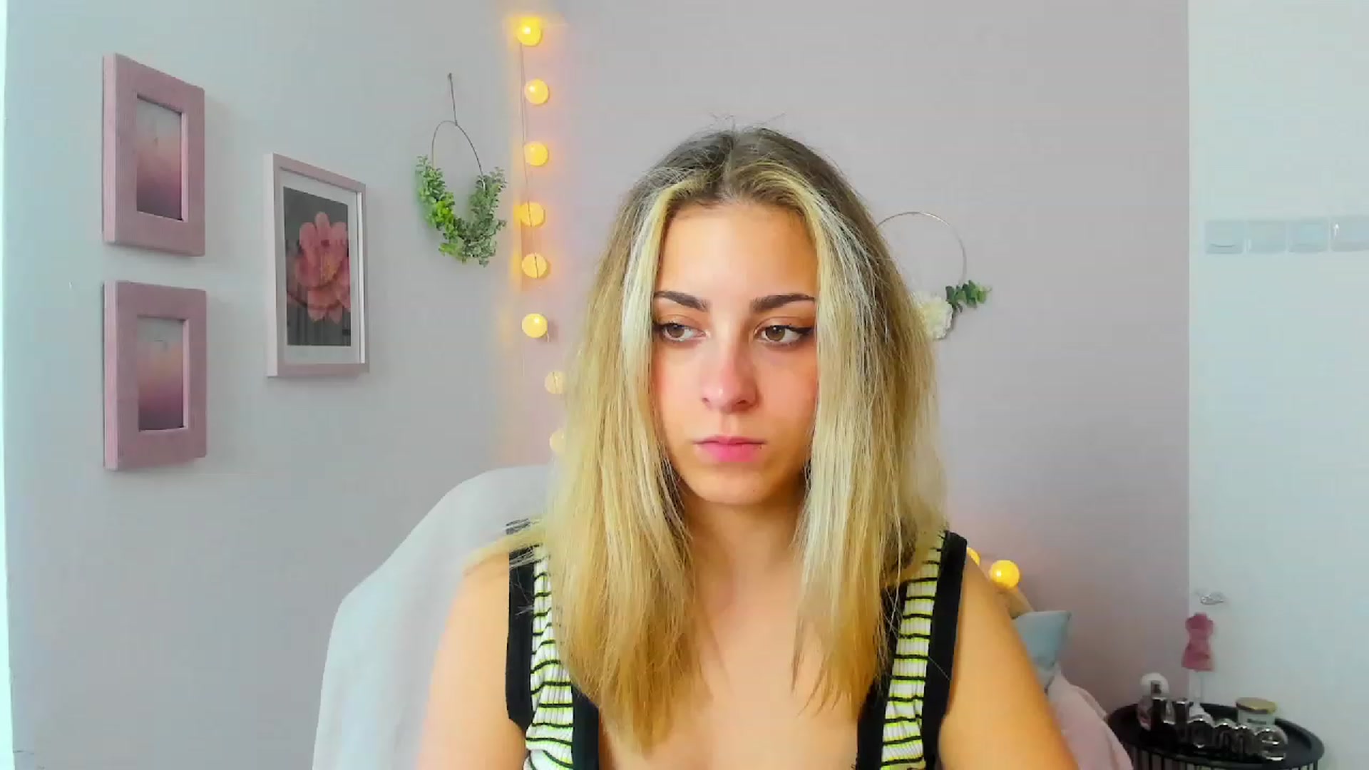 Gallery image thumbnail from Gia_Lopez18's myfreecams stream on, 05/31/2023, 14:46 image 20 of 20