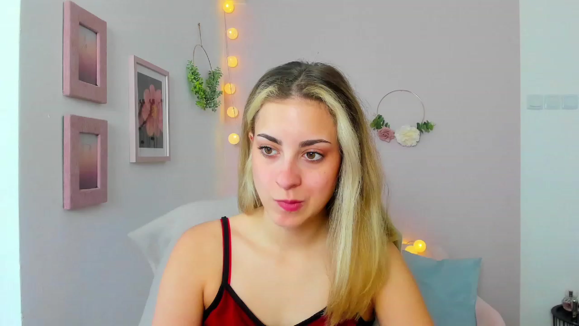 Gallery image thumbnail from Gia_Lopez18's myfreecams stream on, 06/01/2023, 13:44 image 7 of 20