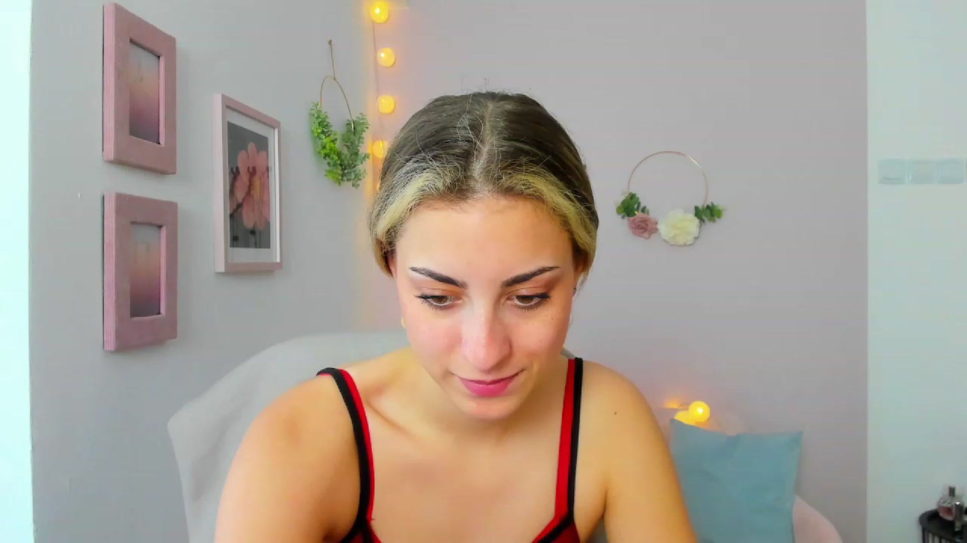 Gallery image thumbnail from Gia_Lopez18's myfreecams stream on, 06/01/2023, 14:24 image 18 of 20