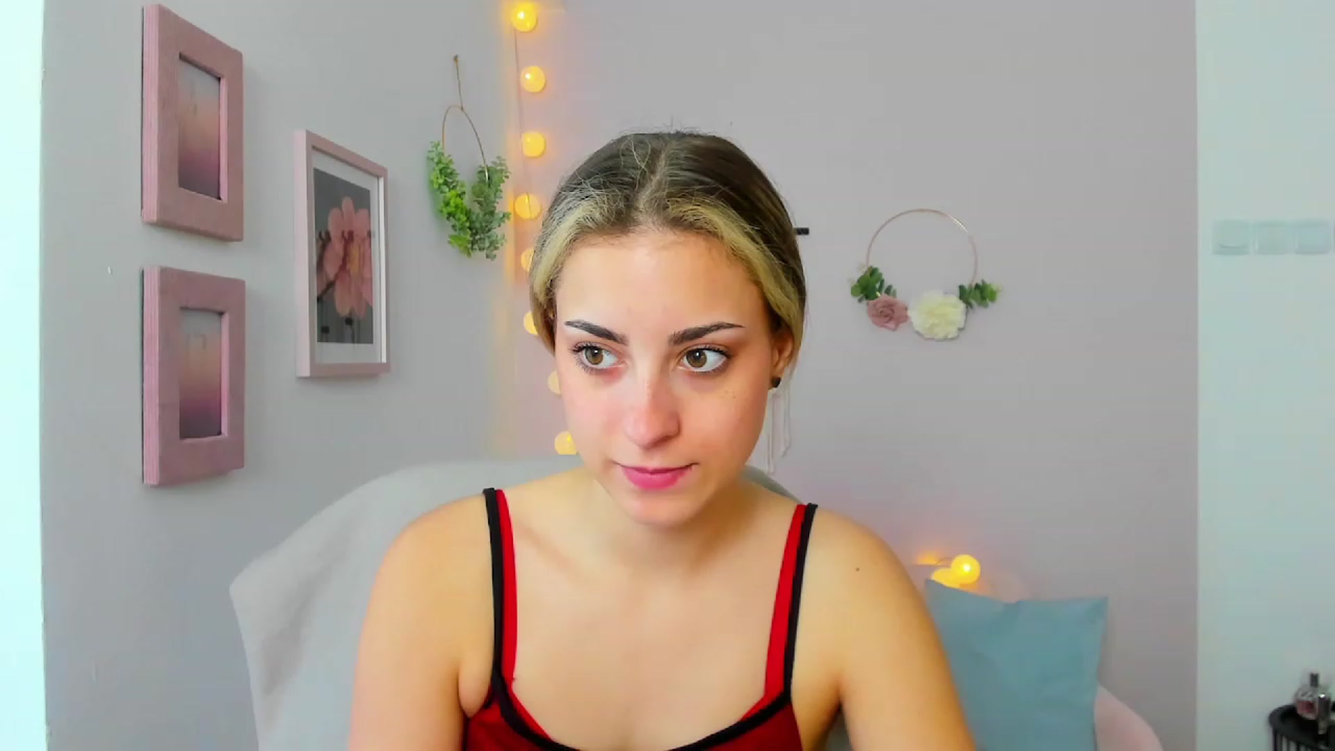 Gallery image thumbnail from Gia_Lopez18's myfreecams stream on, 06/01/2023, 14:24 image 20 of 20