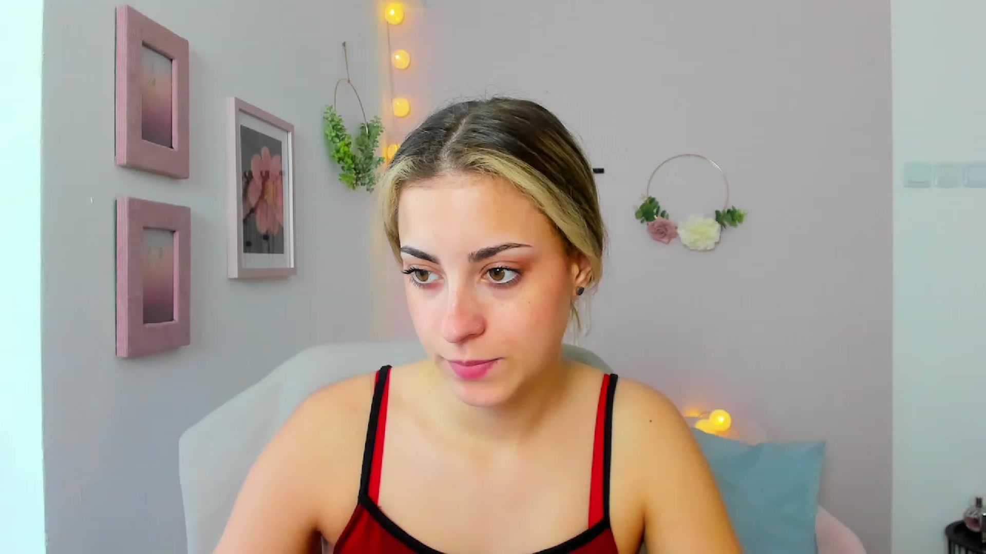 Gallery image thumbnail from Gia_Lopez18's myfreecams stream on, 06/01/2023, 15:46 image 5 of 20