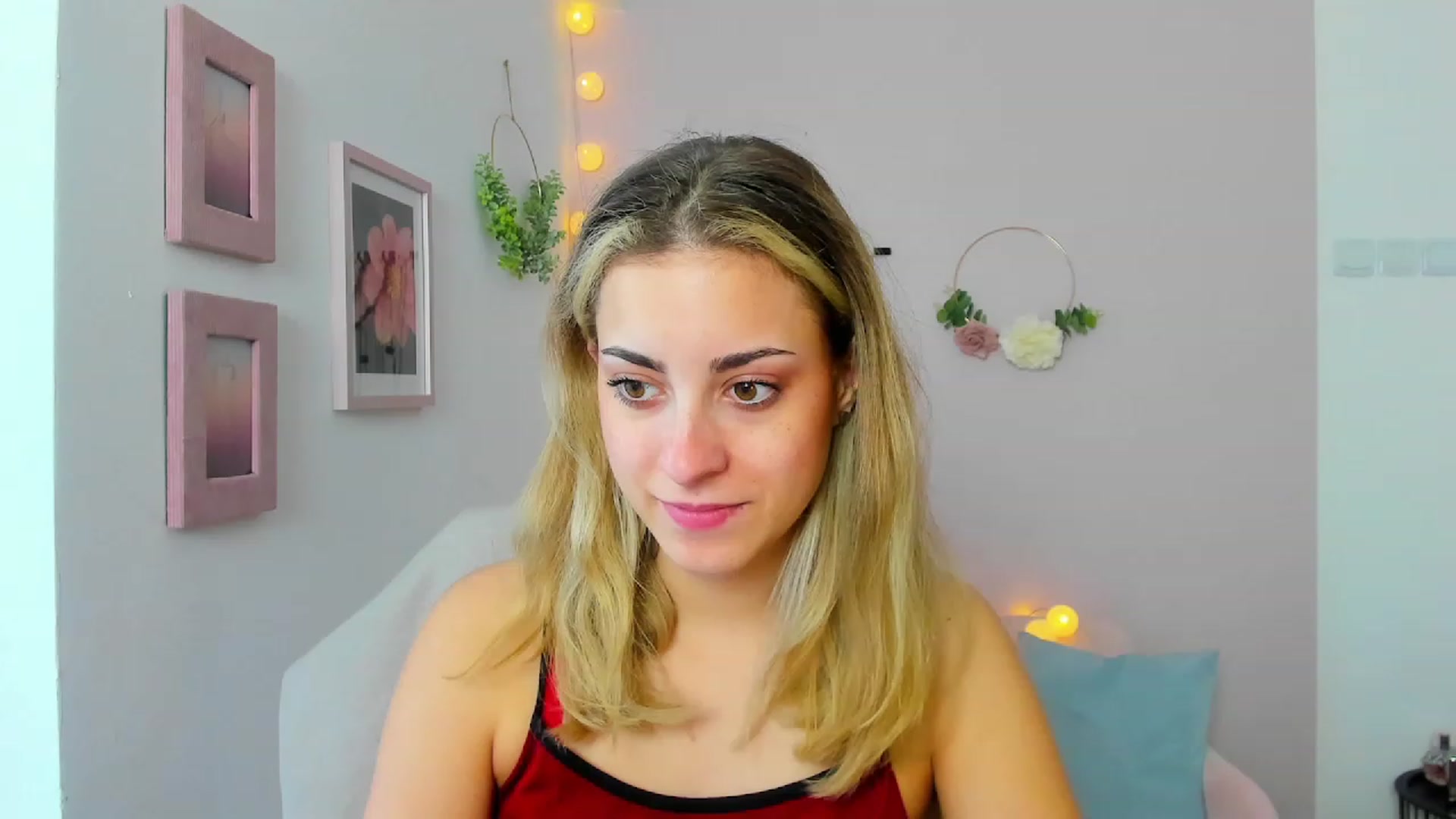 Gallery image thumbnail from Gia_Lopez18's myfreecams stream on, 06/01/2023, 15:46 image 12 of 20