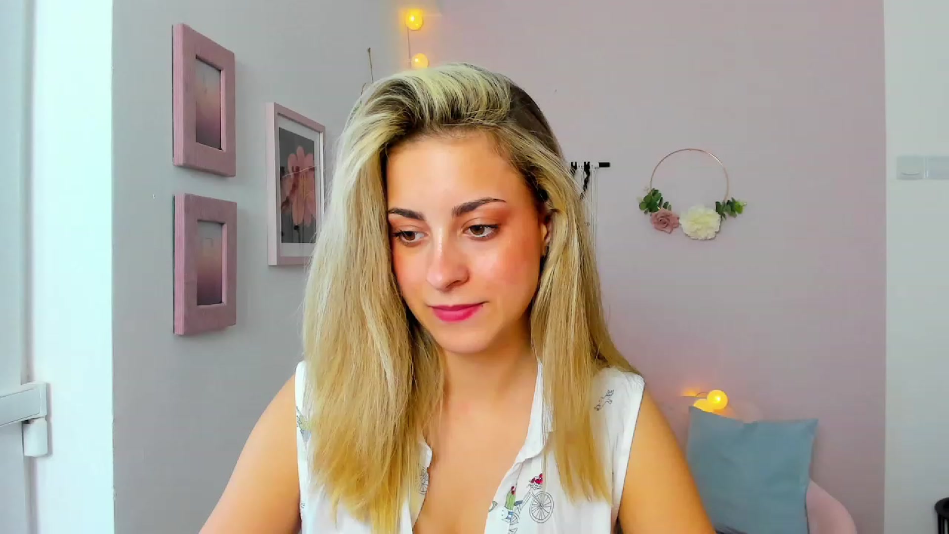 Gallery image thumbnail from Gia_Lopez18's myfreecams stream on, 06/02/2023, 17:26 image 8 of 20