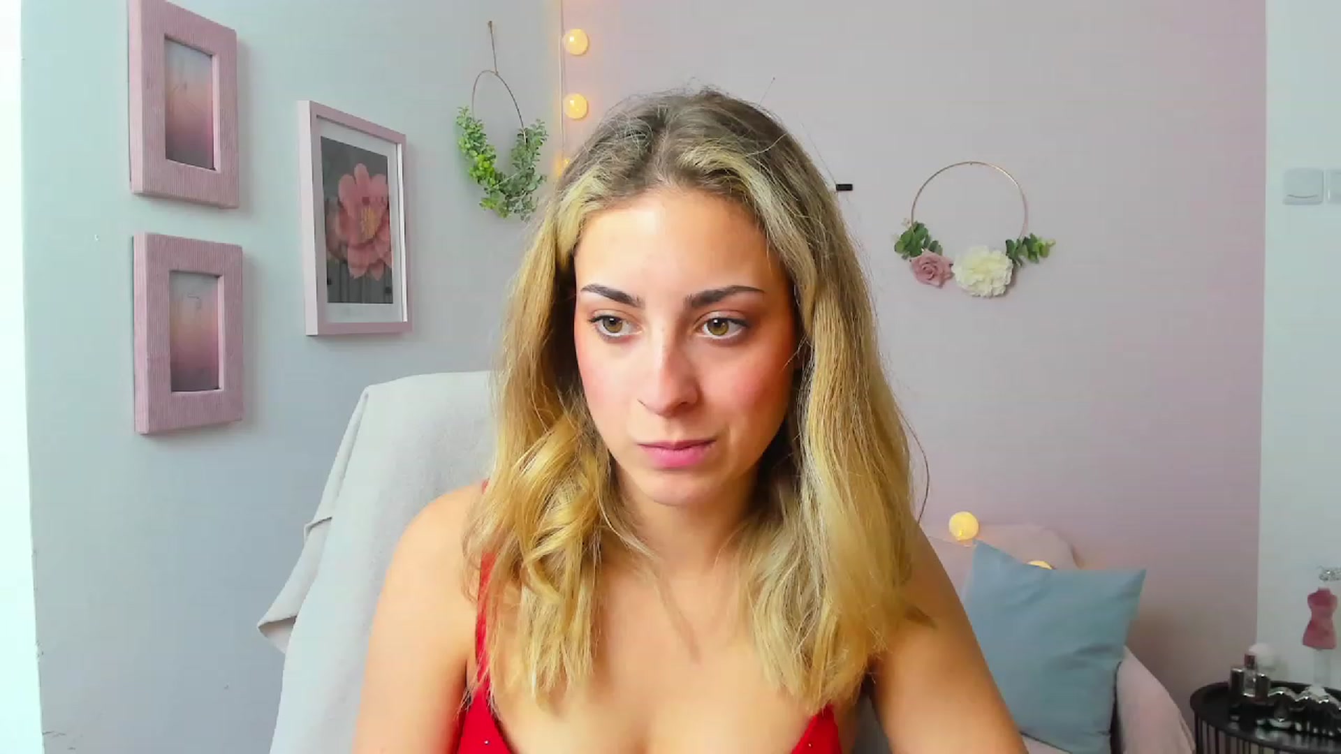 Gallery image thumbnail from Gia_Lopez18's myfreecams stream on, 06/13/2023, 14:58 image 17 of 20