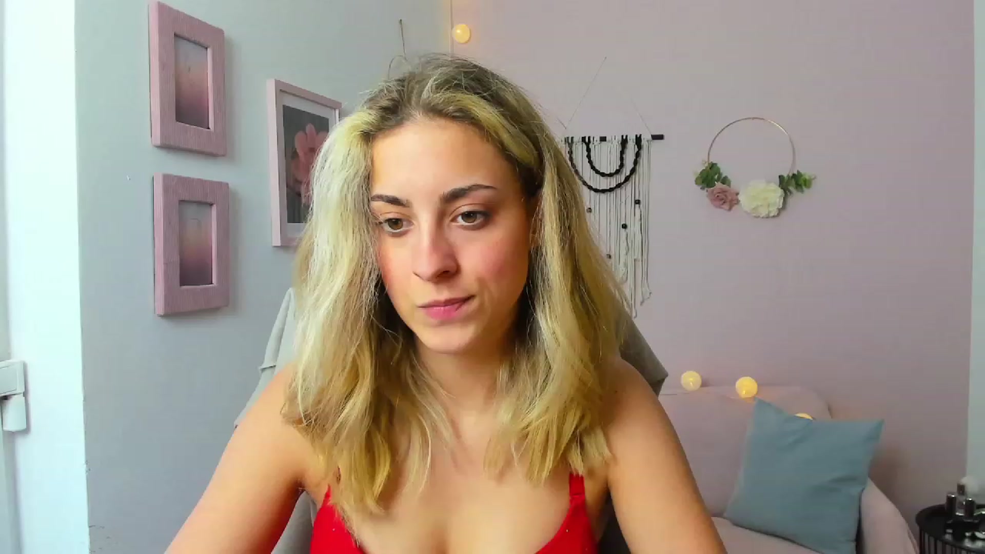 Gallery image thumbnail from Gia_Lopez18's myfreecams stream on, 06/13/2023, 16:28 image 1 of 20