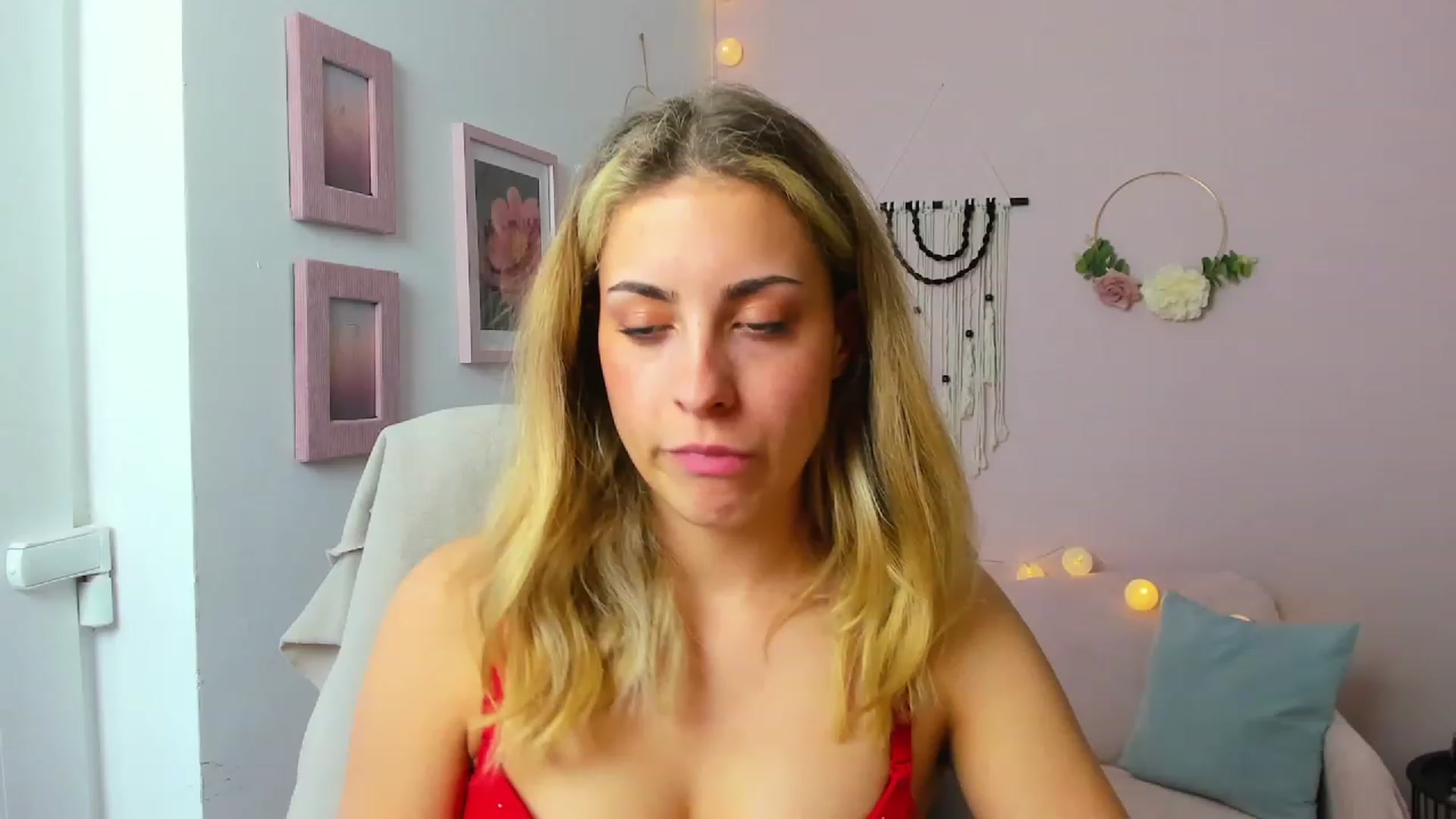 Gallery image thumbnail from Gia_Lopez18's myfreecams stream on, 06/13/2023, 17:58 image 3 of 20
