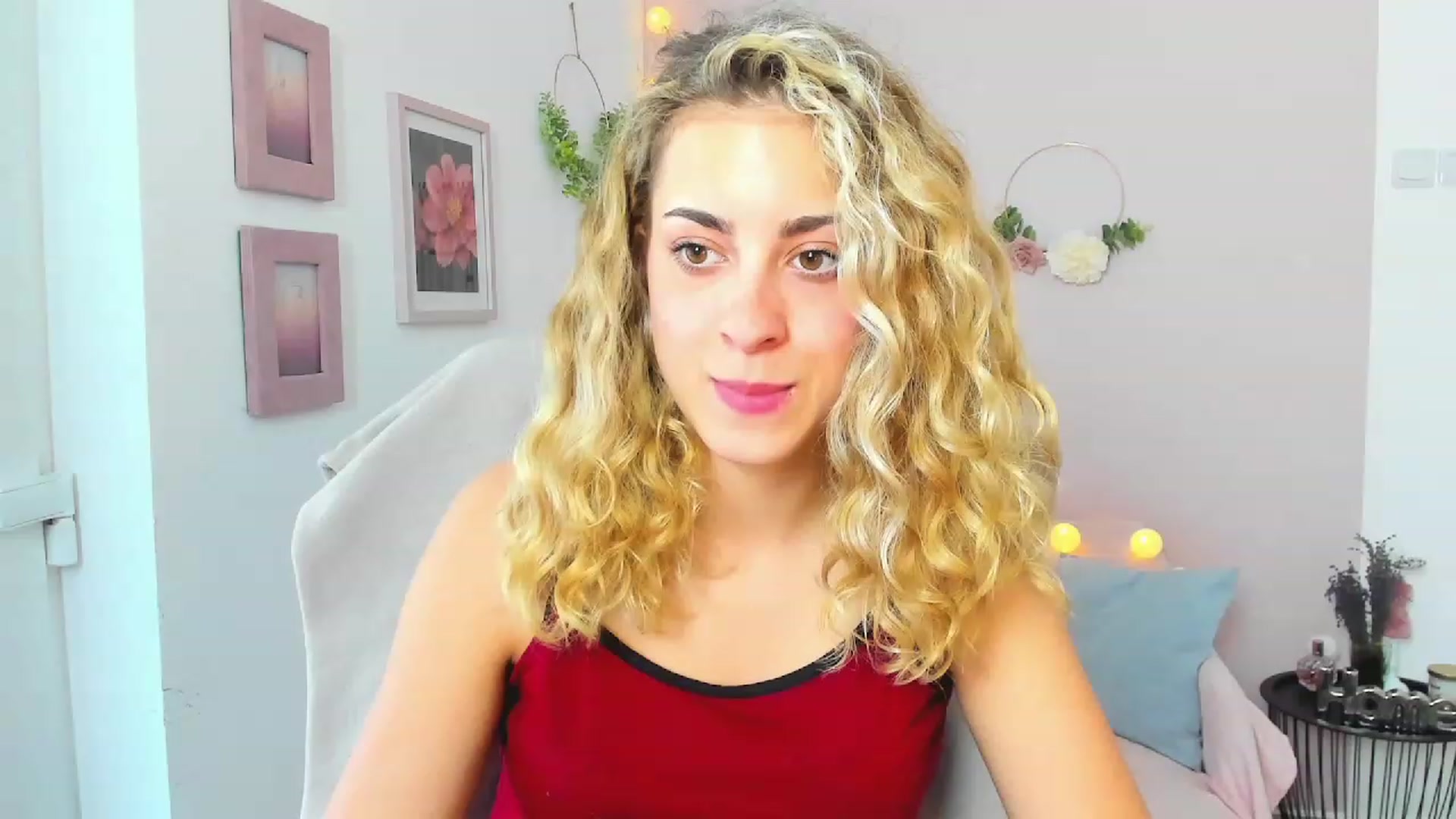 Gallery image thumbnail from Gia_Lopez18's myfreecams stream on, 06/19/2023, 13:58 image 2 of 20