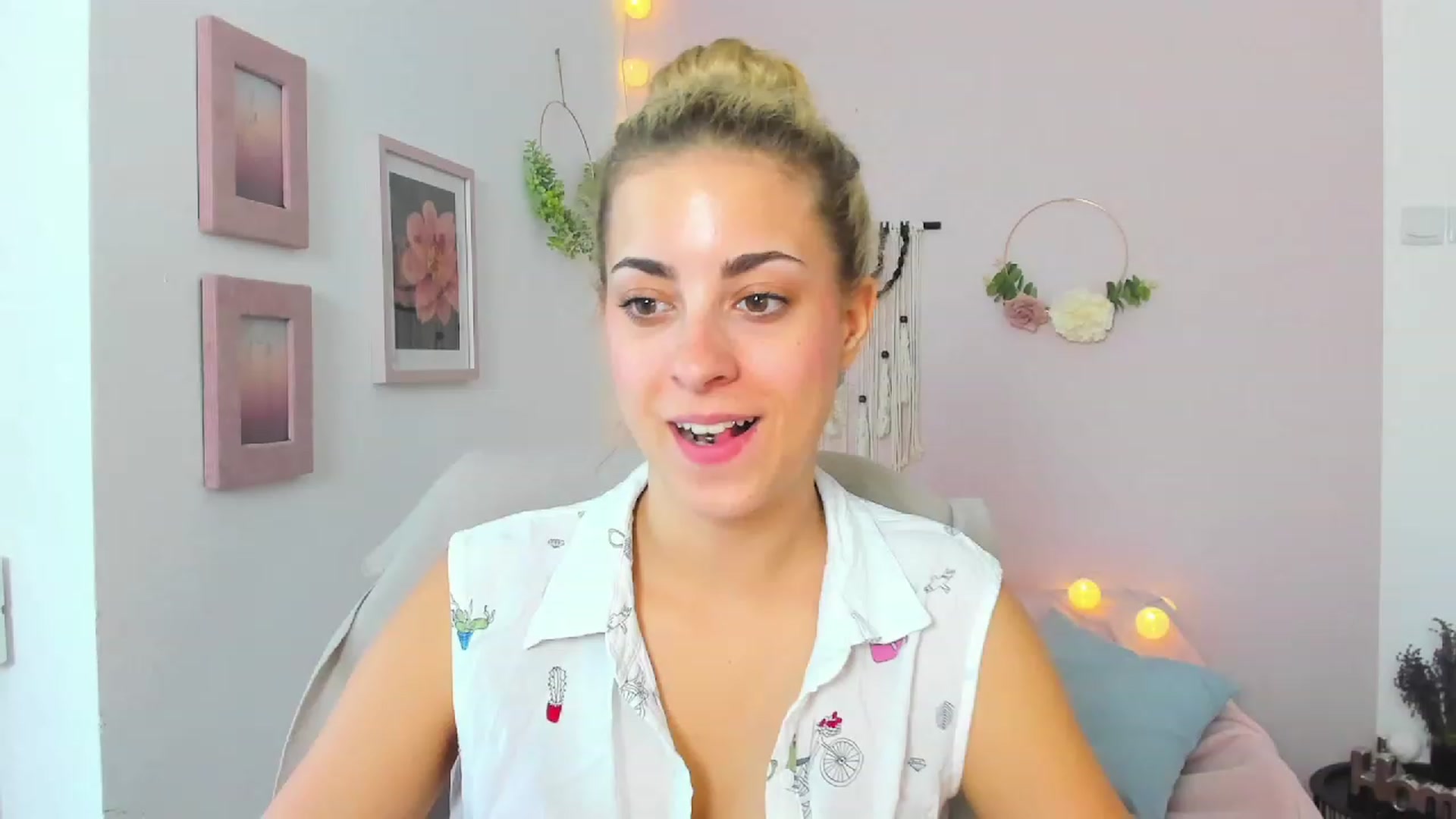 Gallery image thumbnail from Gia_Lopez18's myfreecams stream on, 06/22/2023, 12:44 image 8 of 20