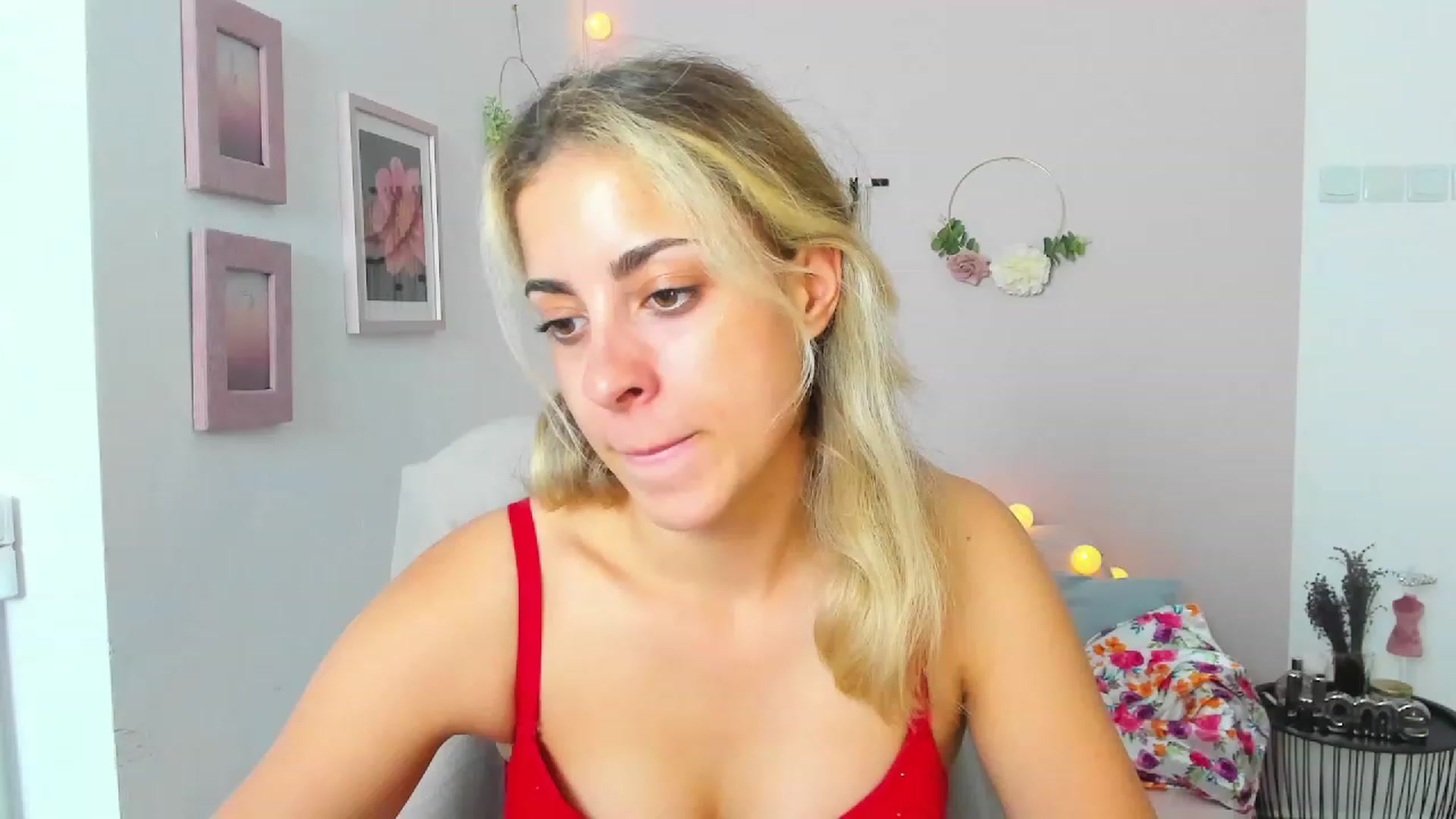 Gallery image thumbnail from Gia_Lopez18's myfreecams stream on, 06/27/2023, 16:14 image 19 of 20