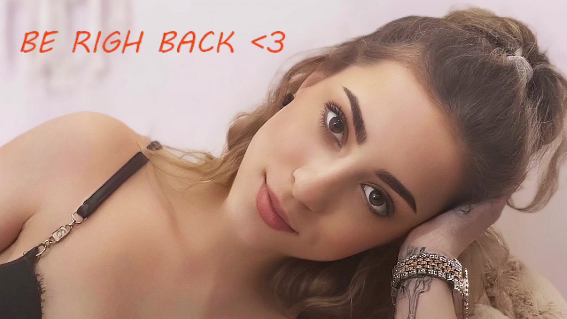 Gallery image thumbnail from Gia_Lopez18's myfreecams stream on, 06/28/2023, 15:02 image 20 of 20