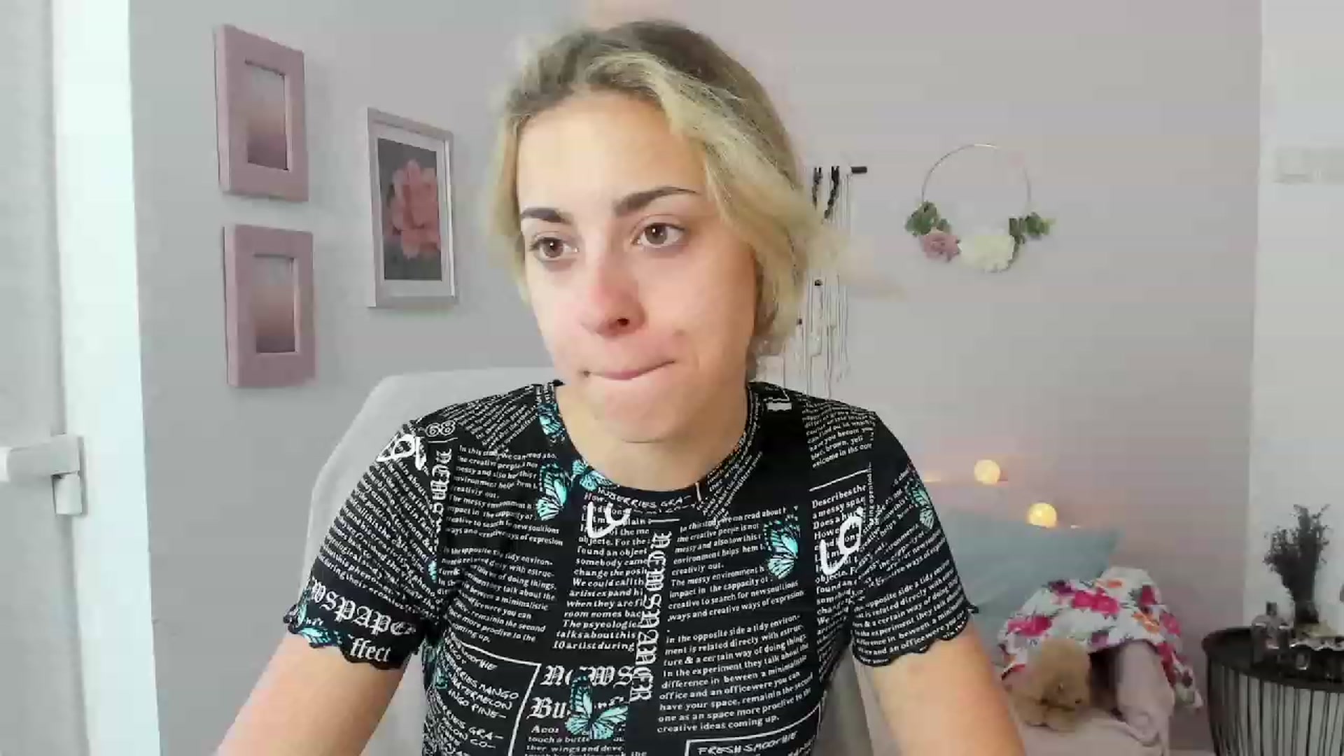 Gallery image thumbnail from Gia_Lopez18's myfreecams stream on, 06/29/2023, 18:03 image 3 of 20