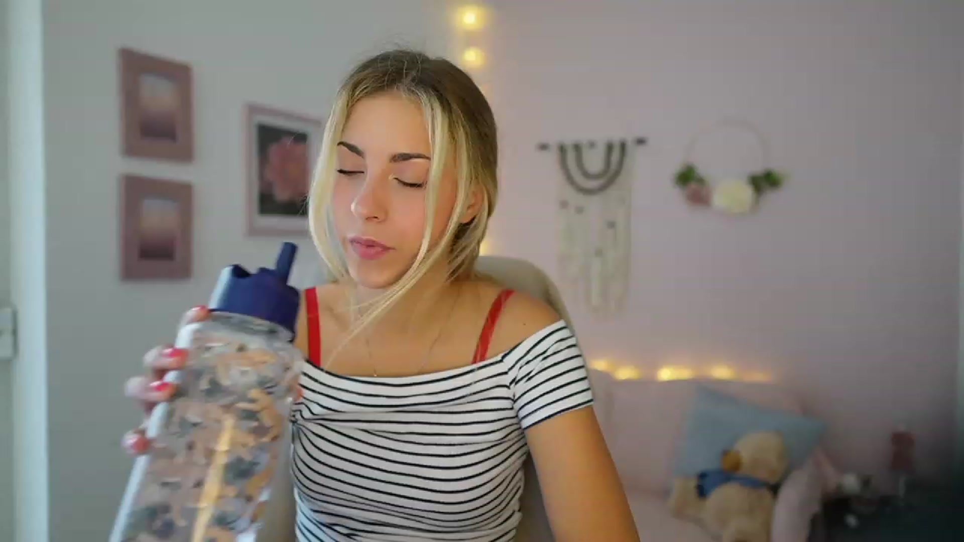 Gallery image thumbnail from Gia_Lopez18's myfreecams stream on, 07/11/2023, 13:41 image 12 of 20