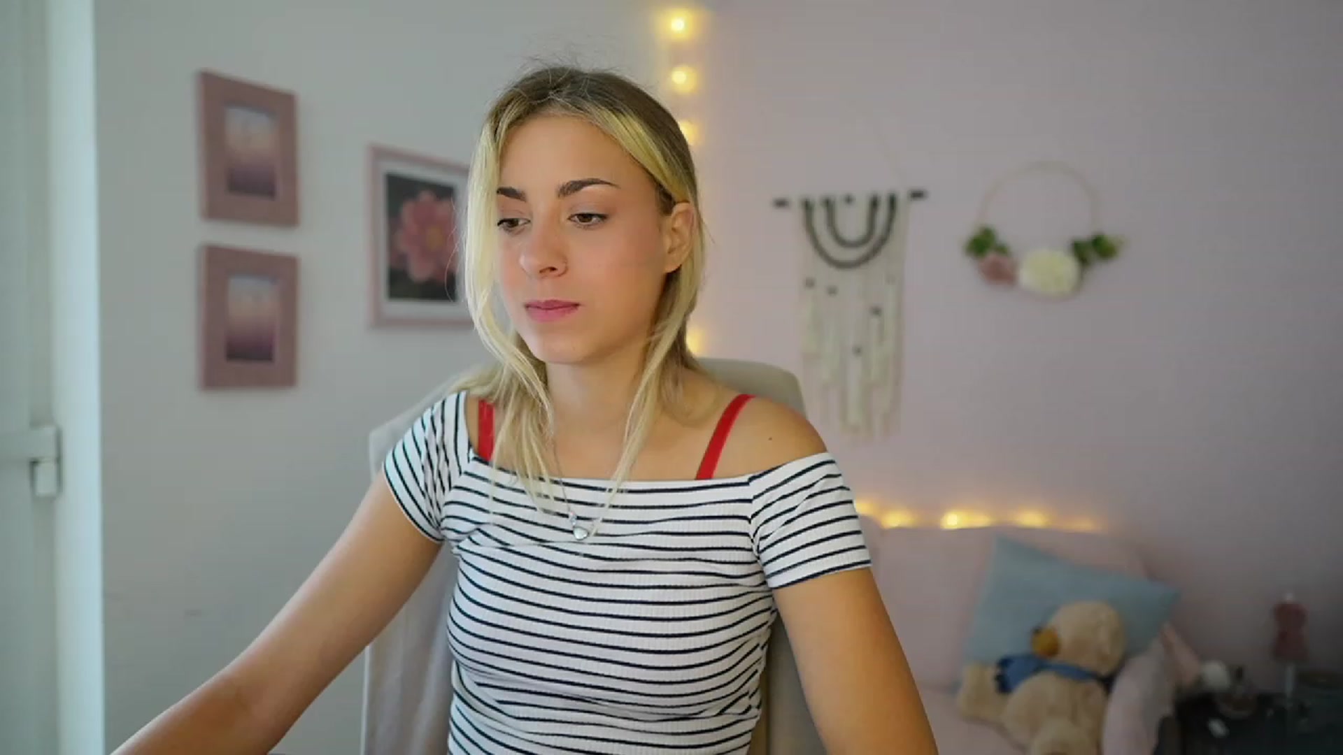 Gallery image thumbnail from Gia_Lopez18's myfreecams stream on, 07/11/2023, 14:31 image 1 of 20