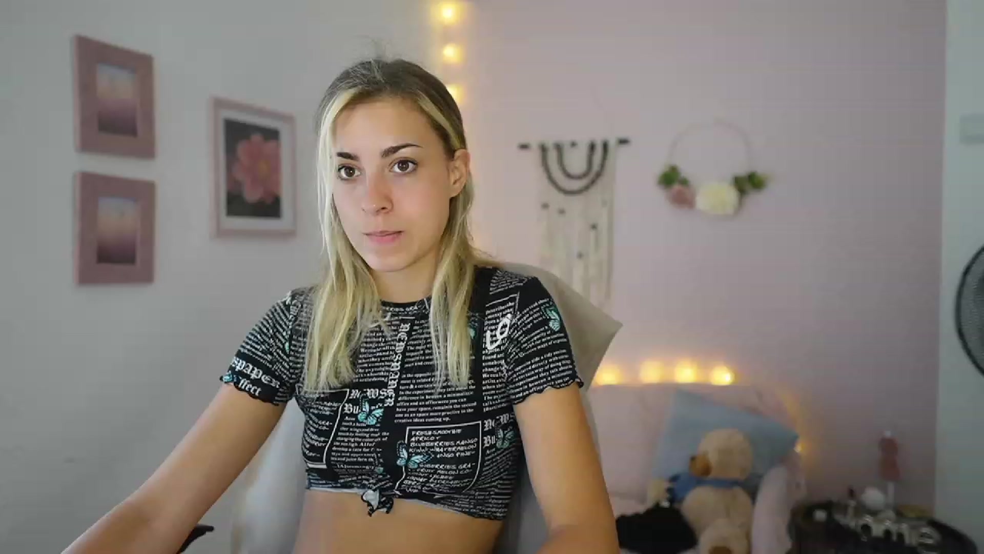 Gallery image thumbnail from Gia_Lopez18's myfreecams stream on, 07/12/2023, 14:53 image 6 of 20