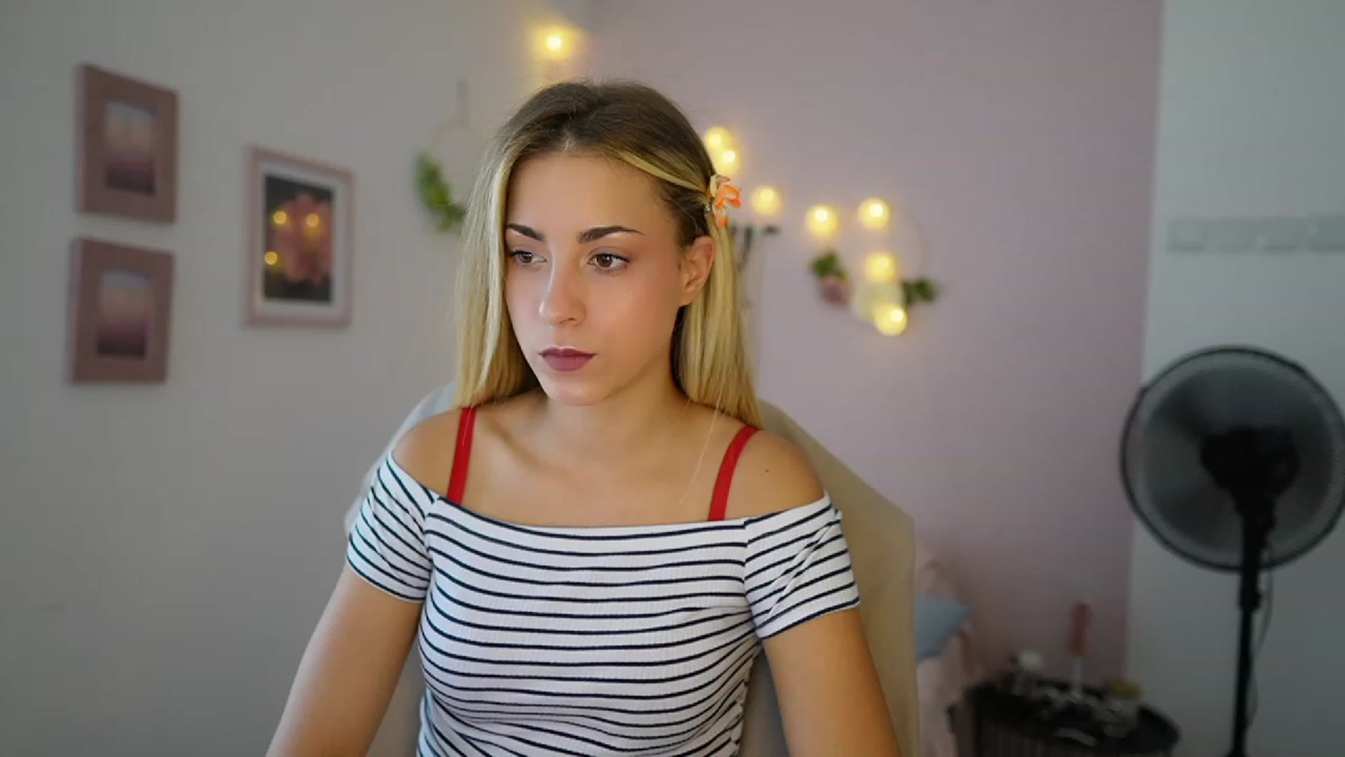Gallery image thumbnail from Gia_Lopez18's myfreecams stream on, 07/18/2023, 13:37 image 17 of 20