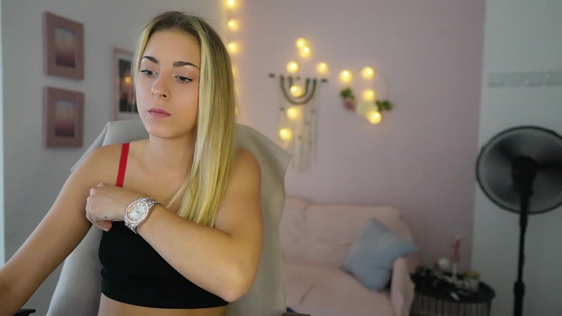Gallery image thumbnail from Gia_Lopez18's myfreecams stream on, 07/21/2023, 13:55 image 13 of 20
