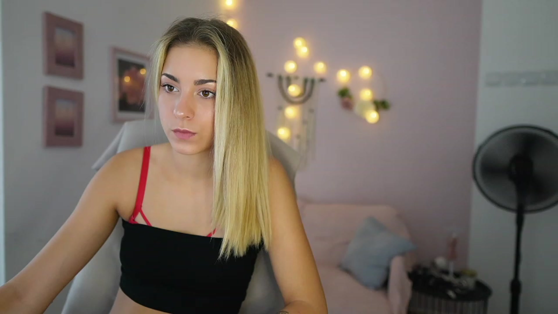 Gallery image thumbnail from Gia_Lopez18's myfreecams stream on, 07/21/2023, 13:55 image 18 of 20