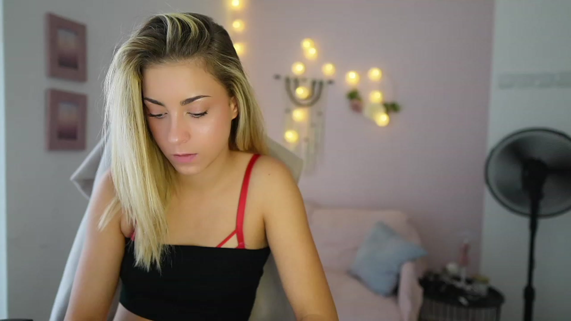 Gallery image thumbnail from Gia_Lopez18's myfreecams stream on, 07/21/2023, 15:53 image 8 of 20