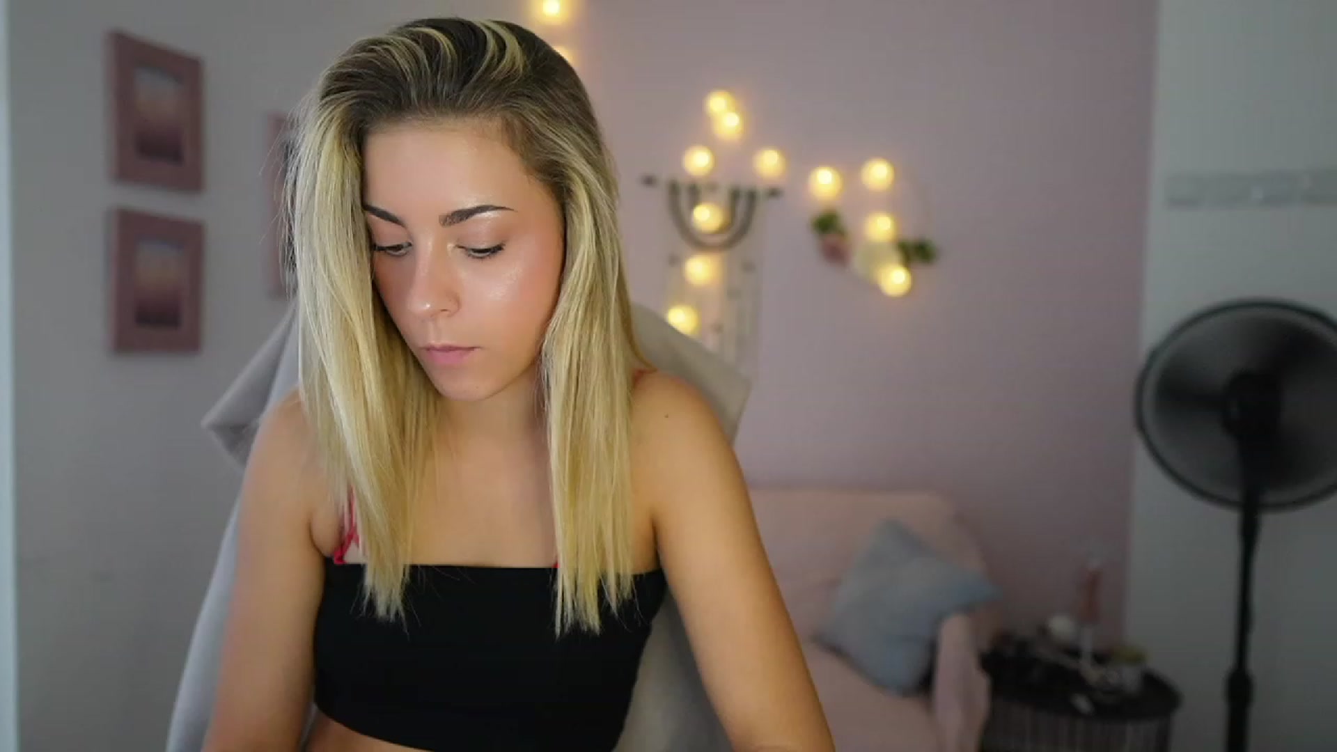 Gallery image thumbnail from Gia_Lopez18's myfreecams stream on, 07/21/2023, 17:50 image 4 of 20