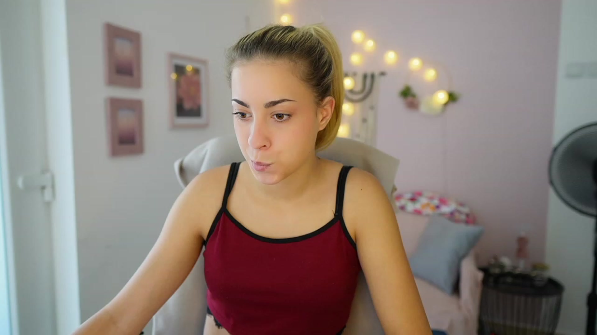 Gallery image thumbnail from Gia_Lopez18's myfreecams stream on, 07/31/2023, 13:34 image 8 of 20