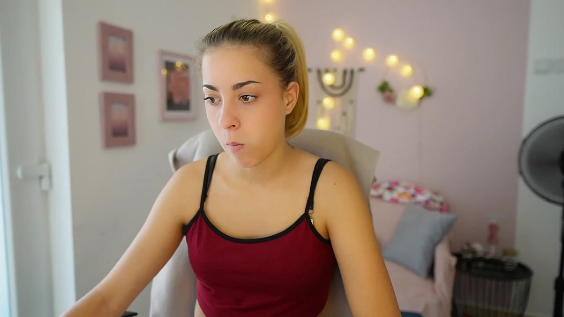 Gallery image thumbnail from Gia_Lopez18's myfreecams stream on, 07/31/2023, 13:34 image 11 of 20